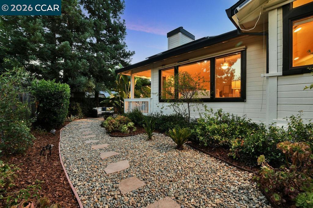 403 Midway Place