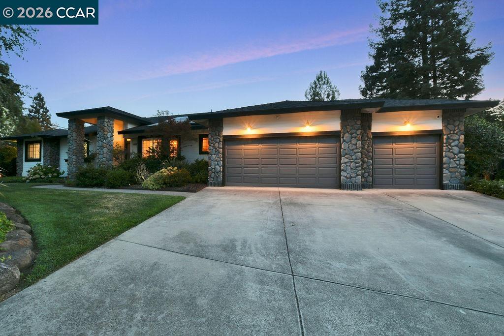 403 Midway Place