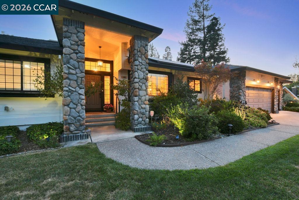 403 Midway Place