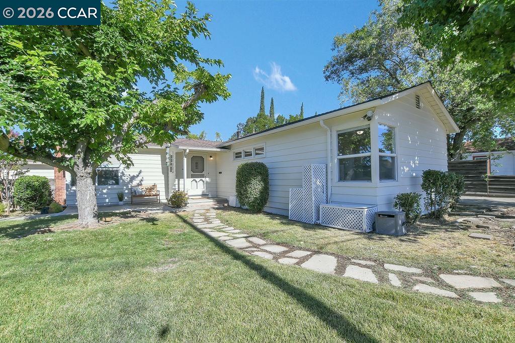 1627 Humphrey Dr