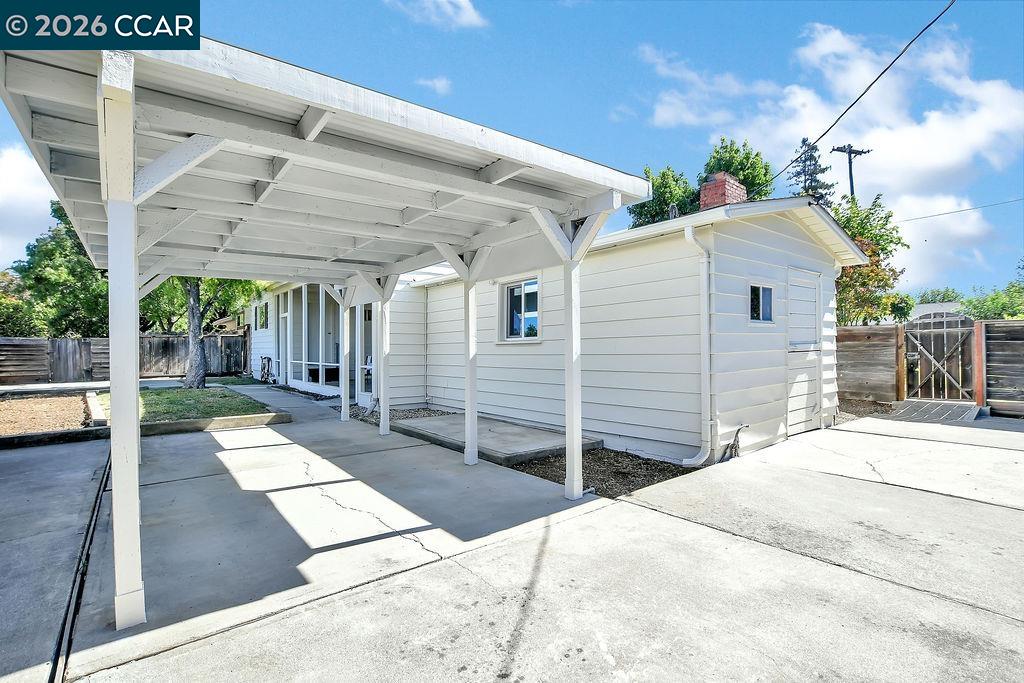 1627 Humphrey Dr