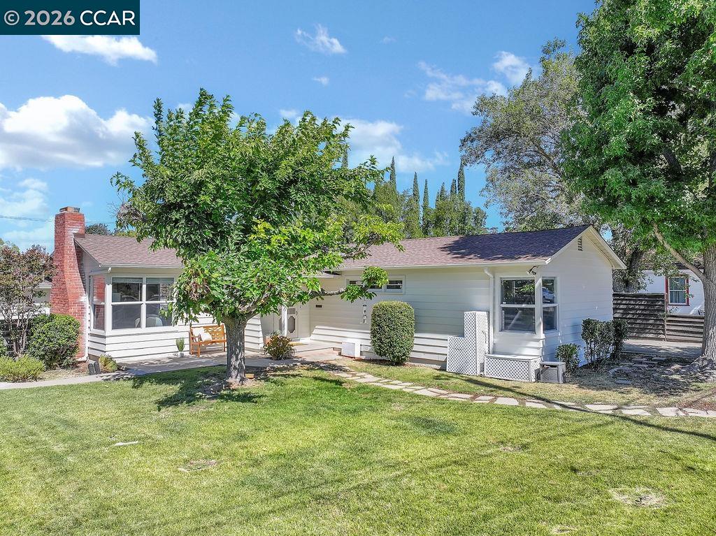 1627 Humphrey Dr