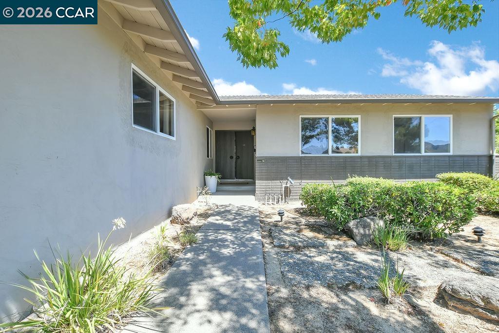 6 Windhaven Court