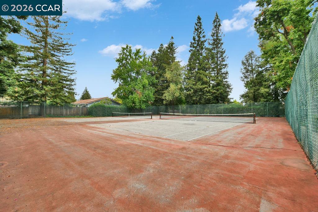 828 Camelback Place