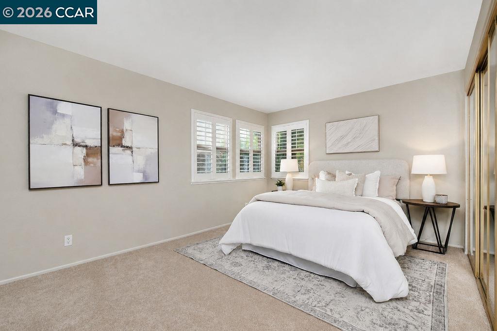 828 Camelback Place