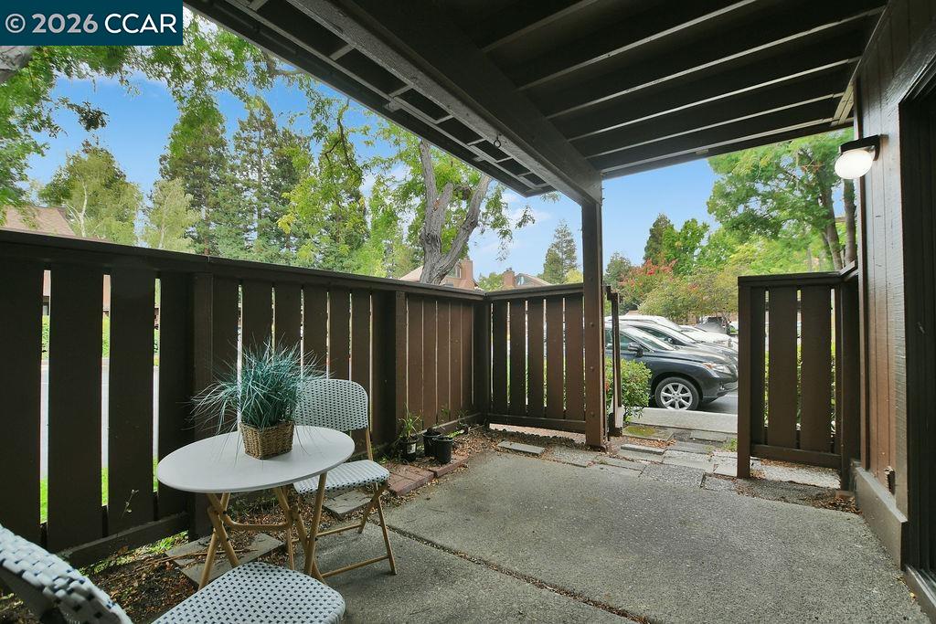 828 Camelback Place
