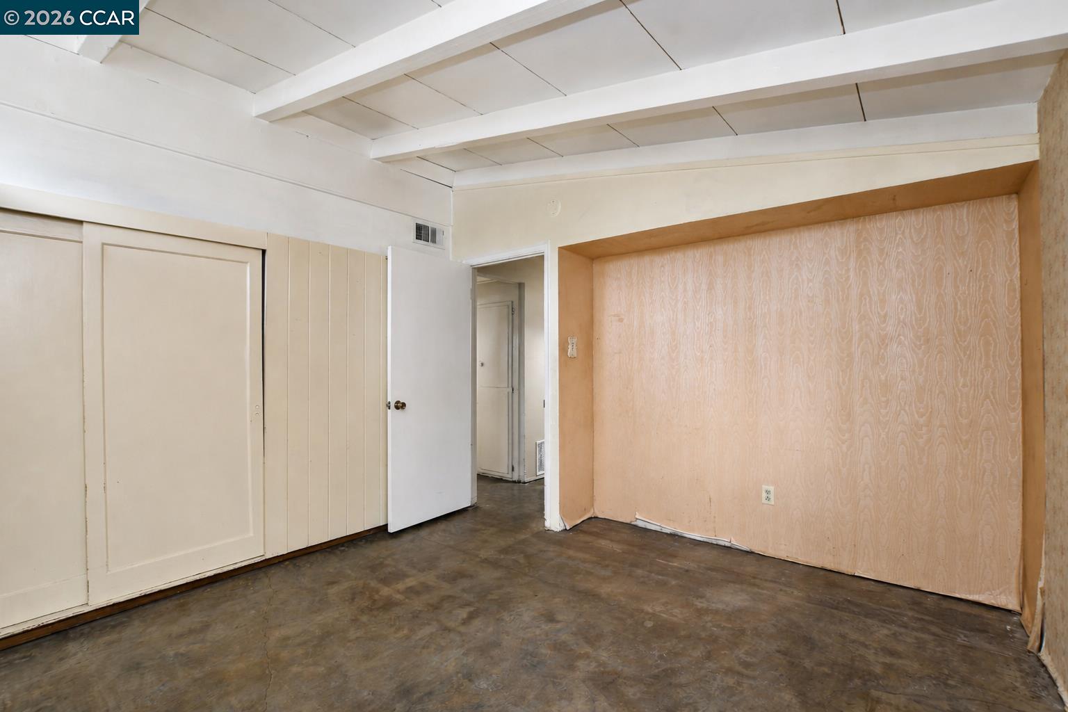 3214 Pine St.