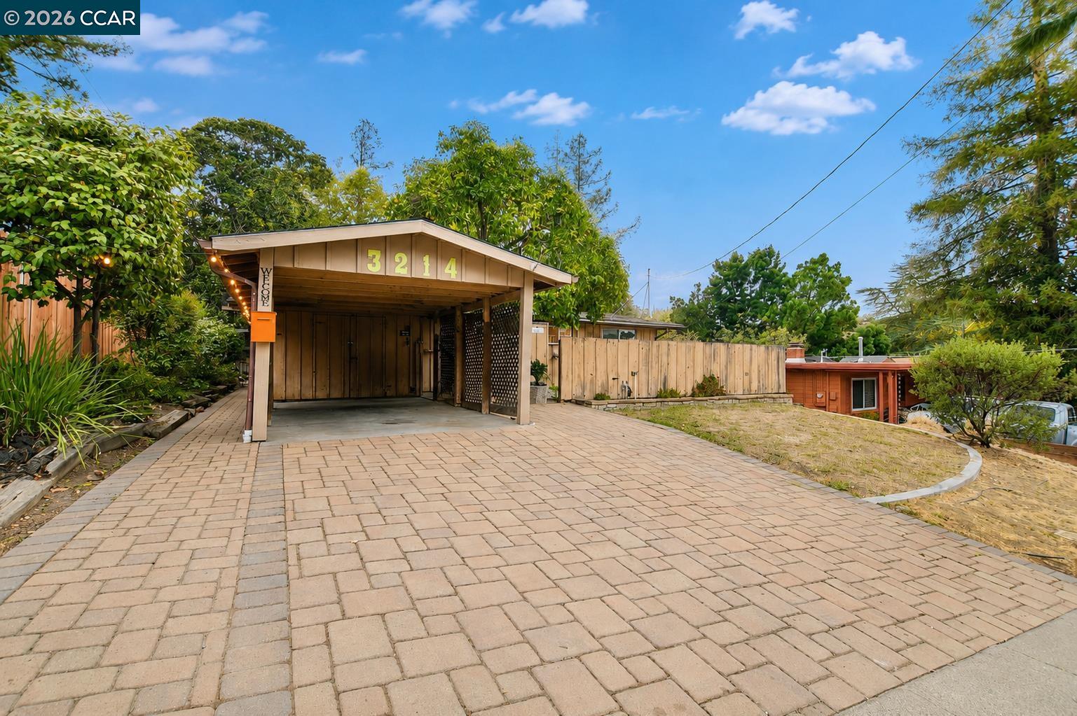3214 Pine St.