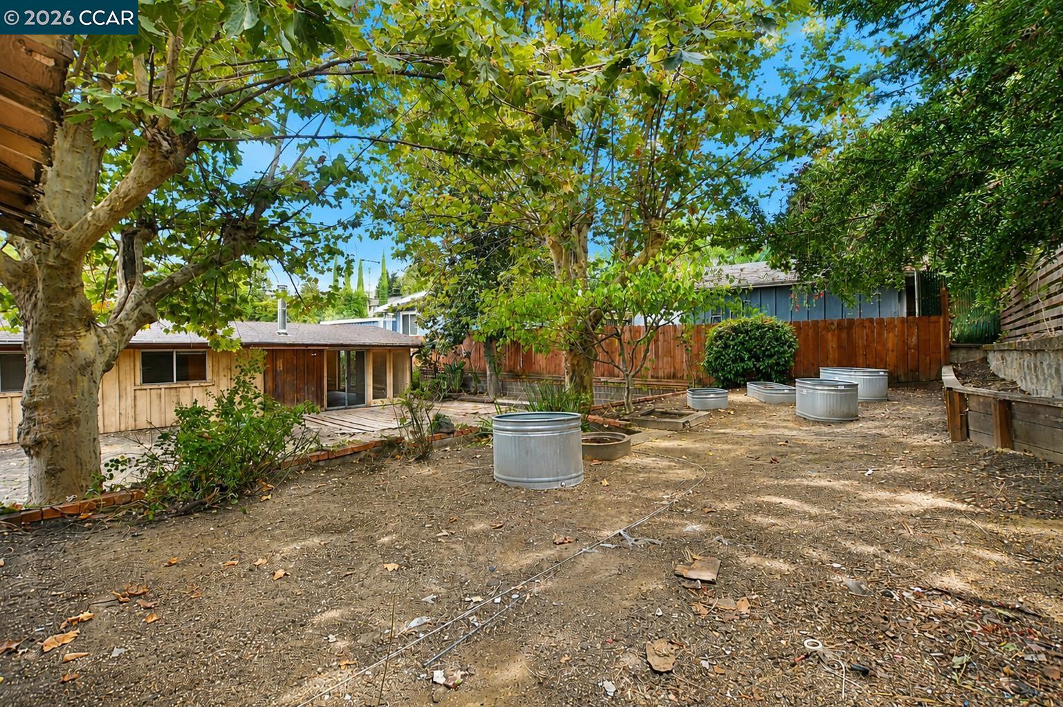 3214 Pine St.