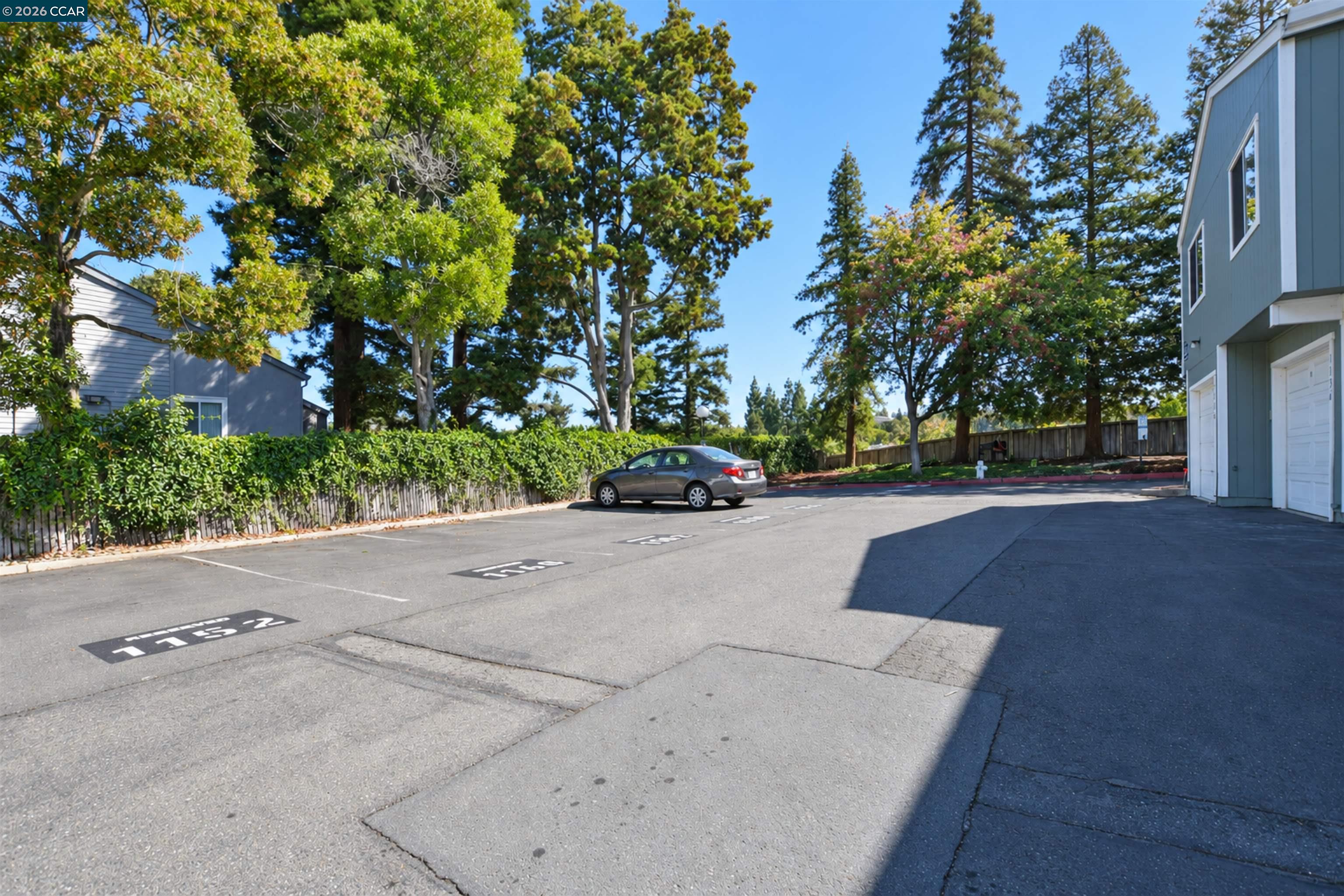 1152 Maywood Lane