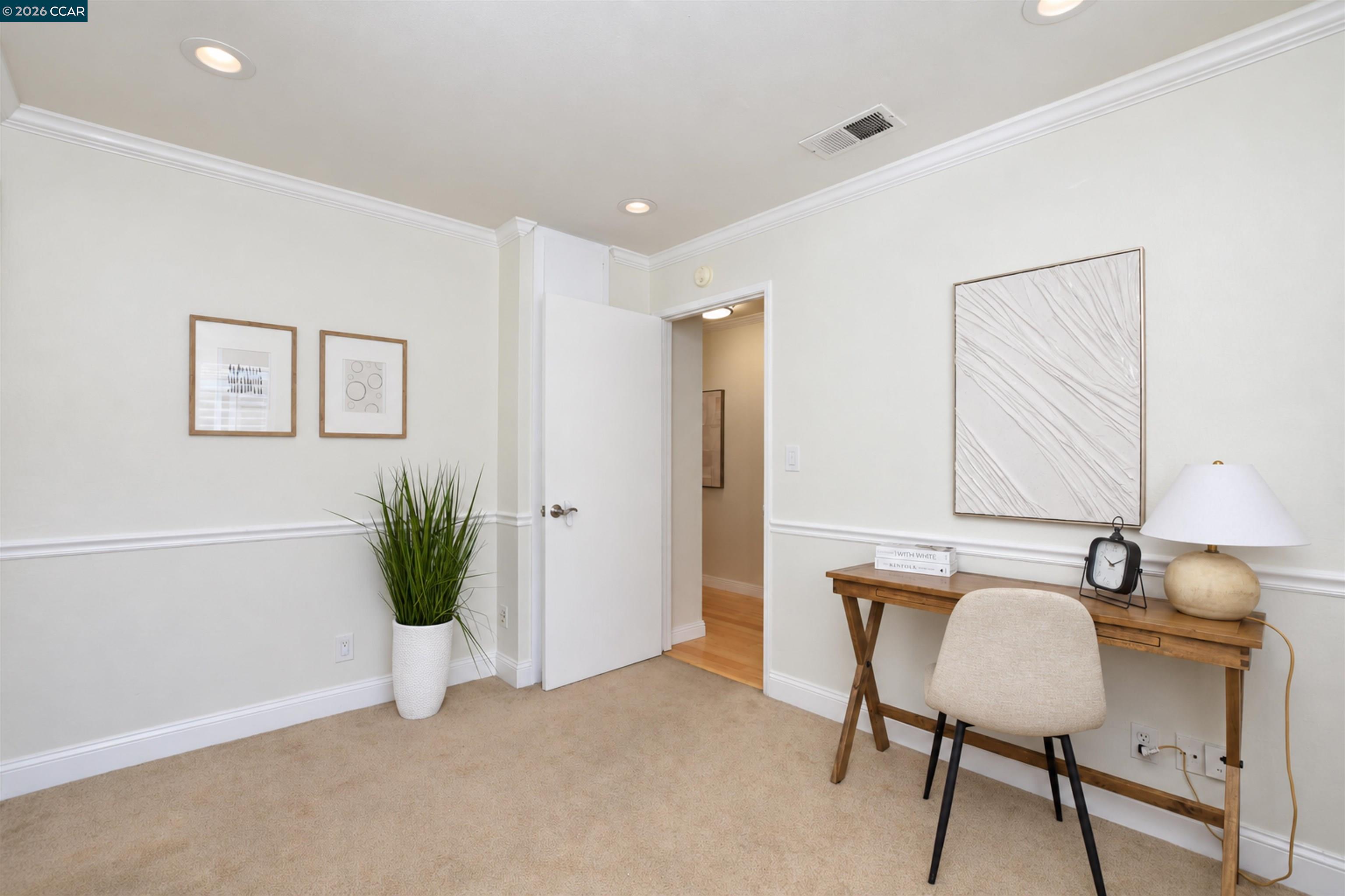 1152 Maywood Lane