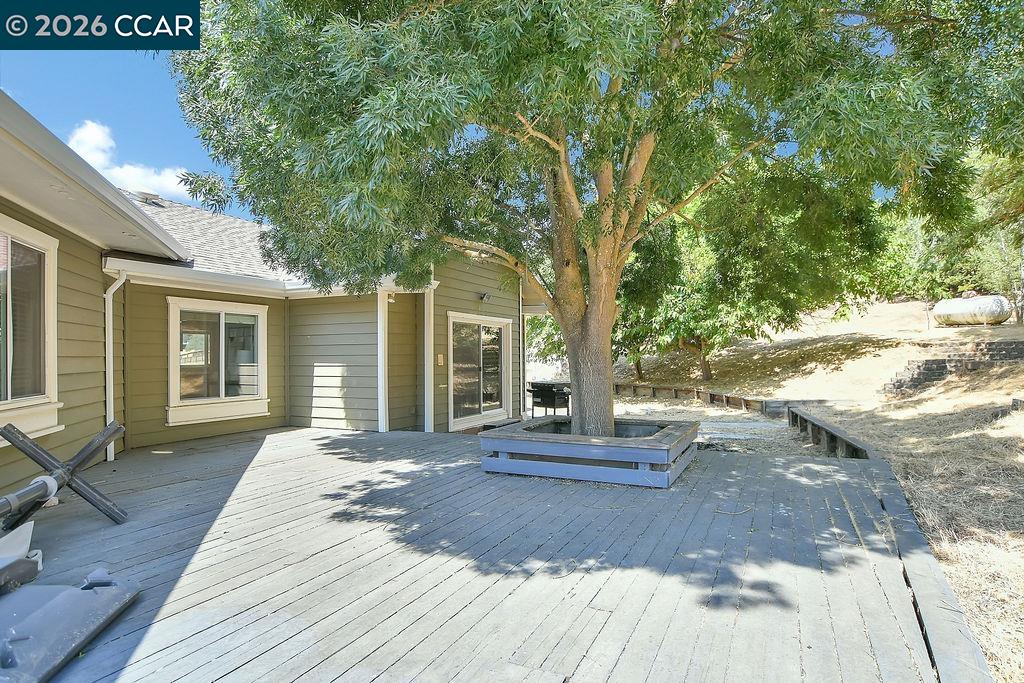 4161 Leon Dr.