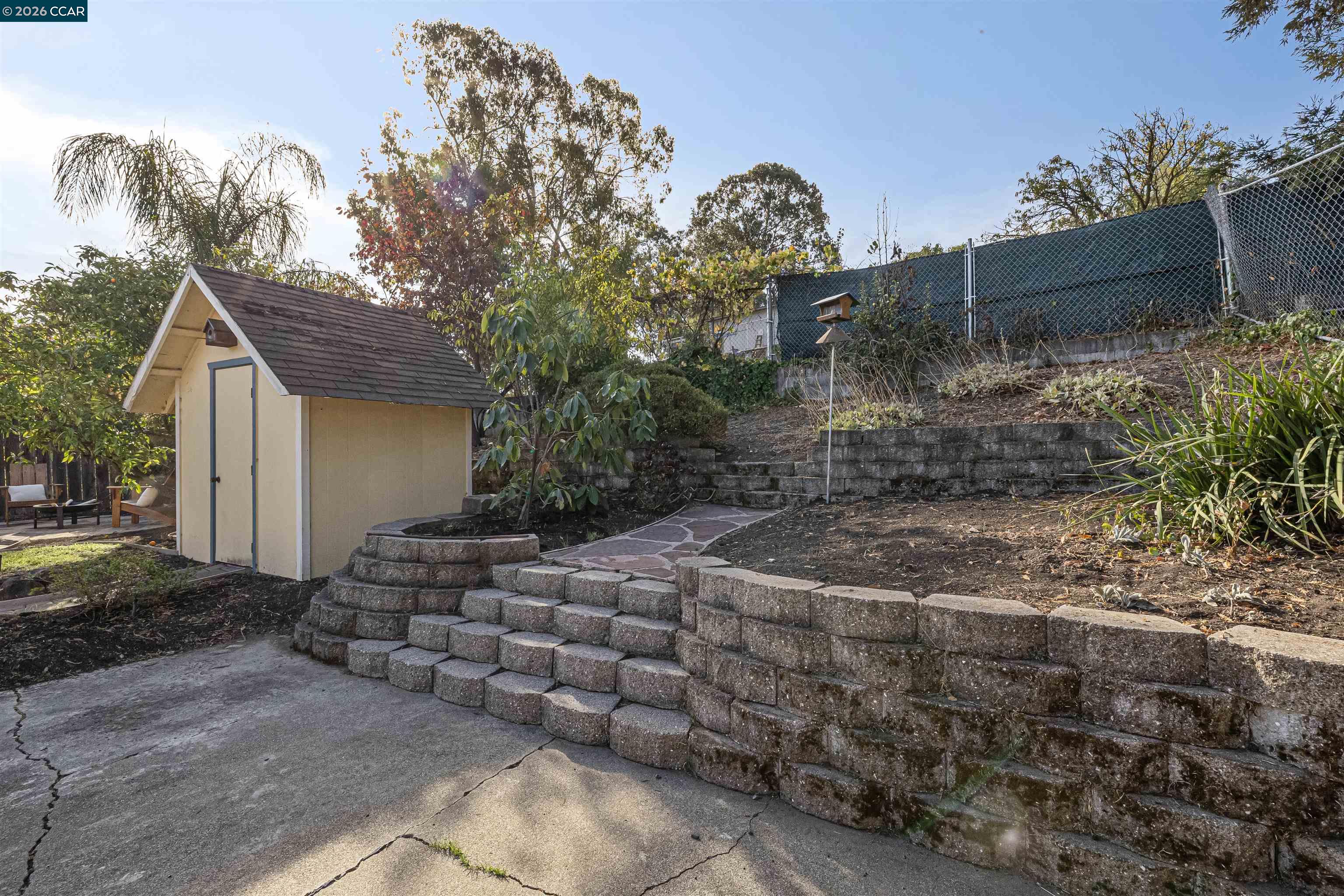 912 Marie Ave
