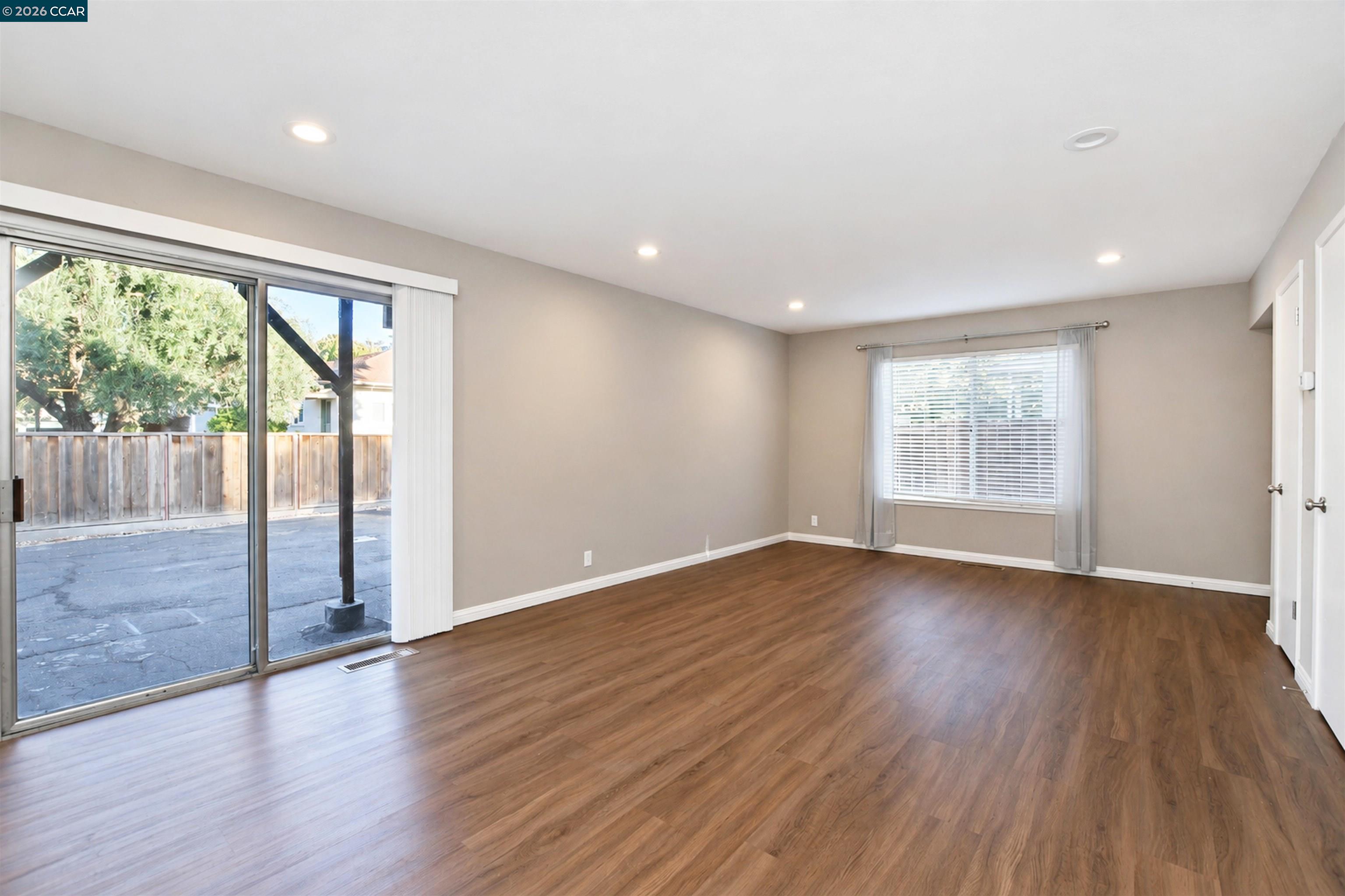 3121 Alhambra Ave
