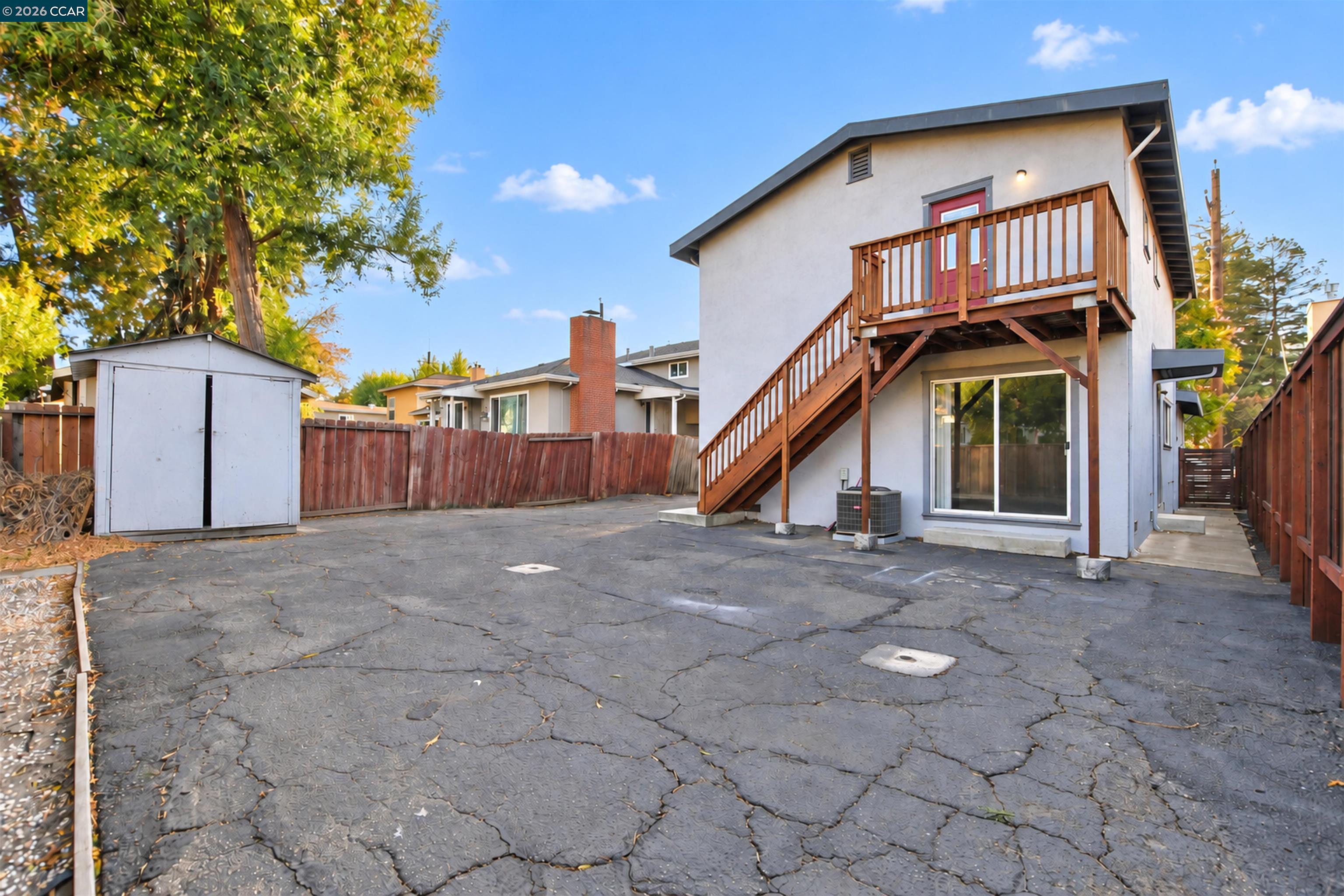 3121 Alhambra Ave