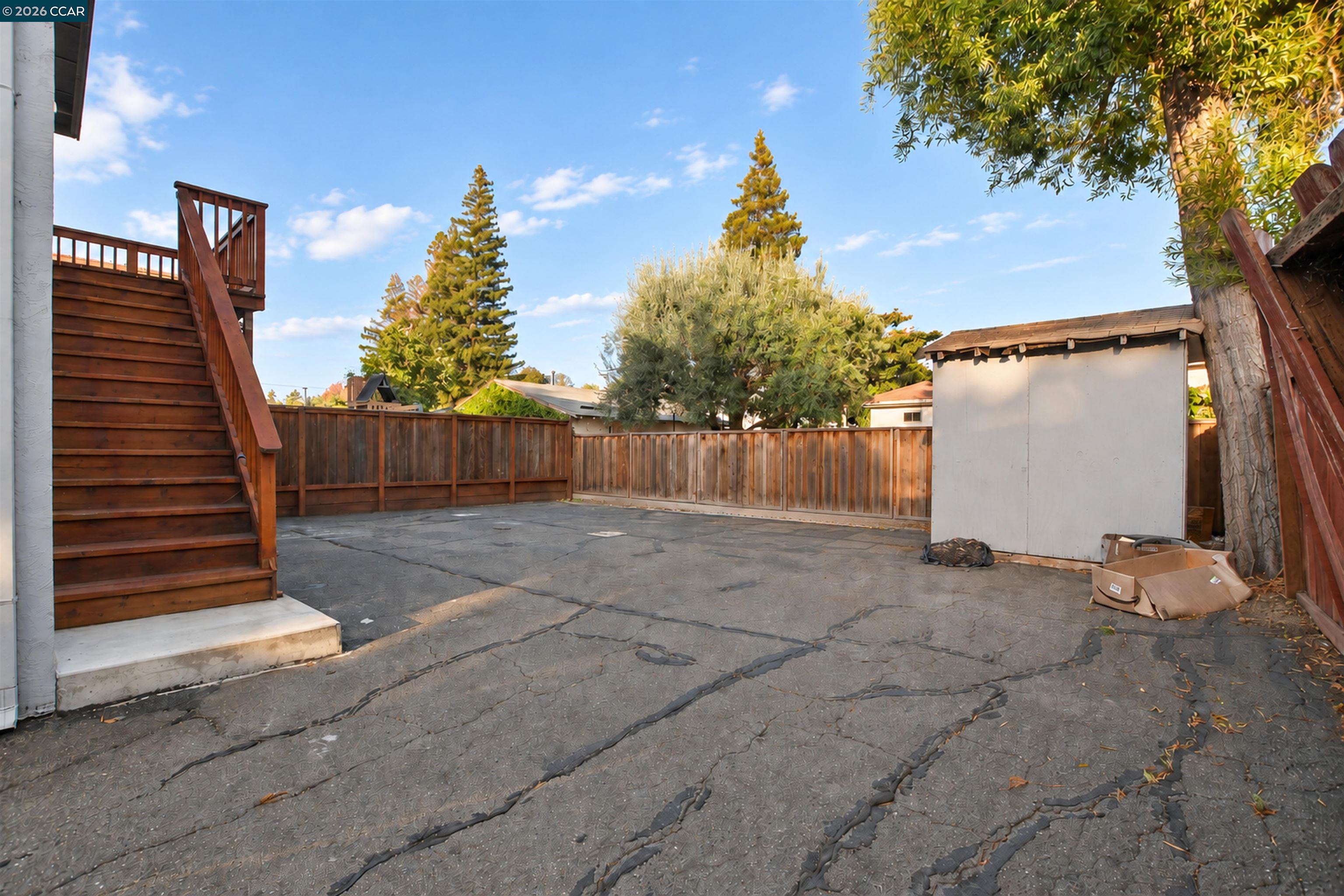 3121 Alhambra Ave