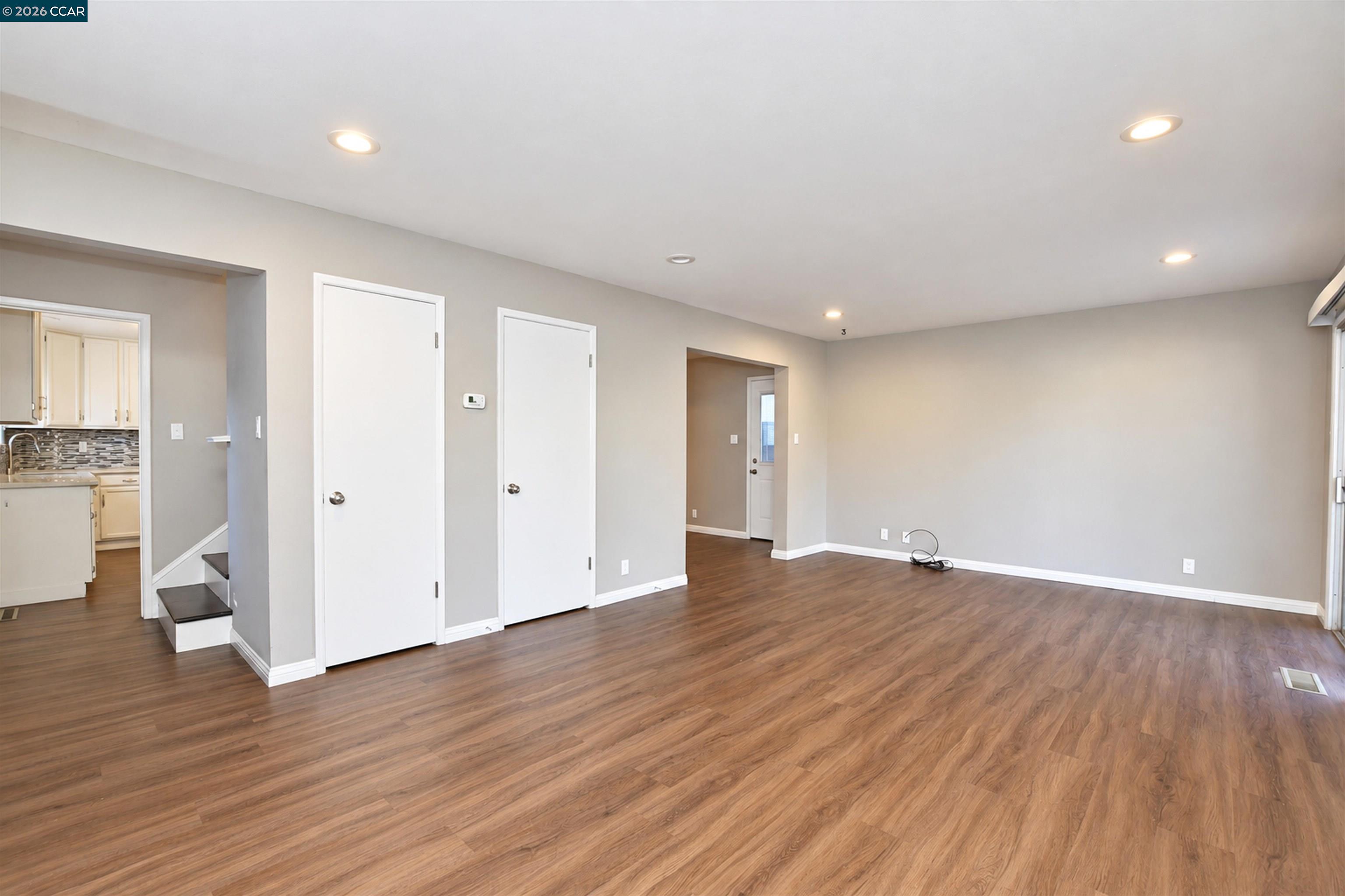 3121 Alhambra Ave