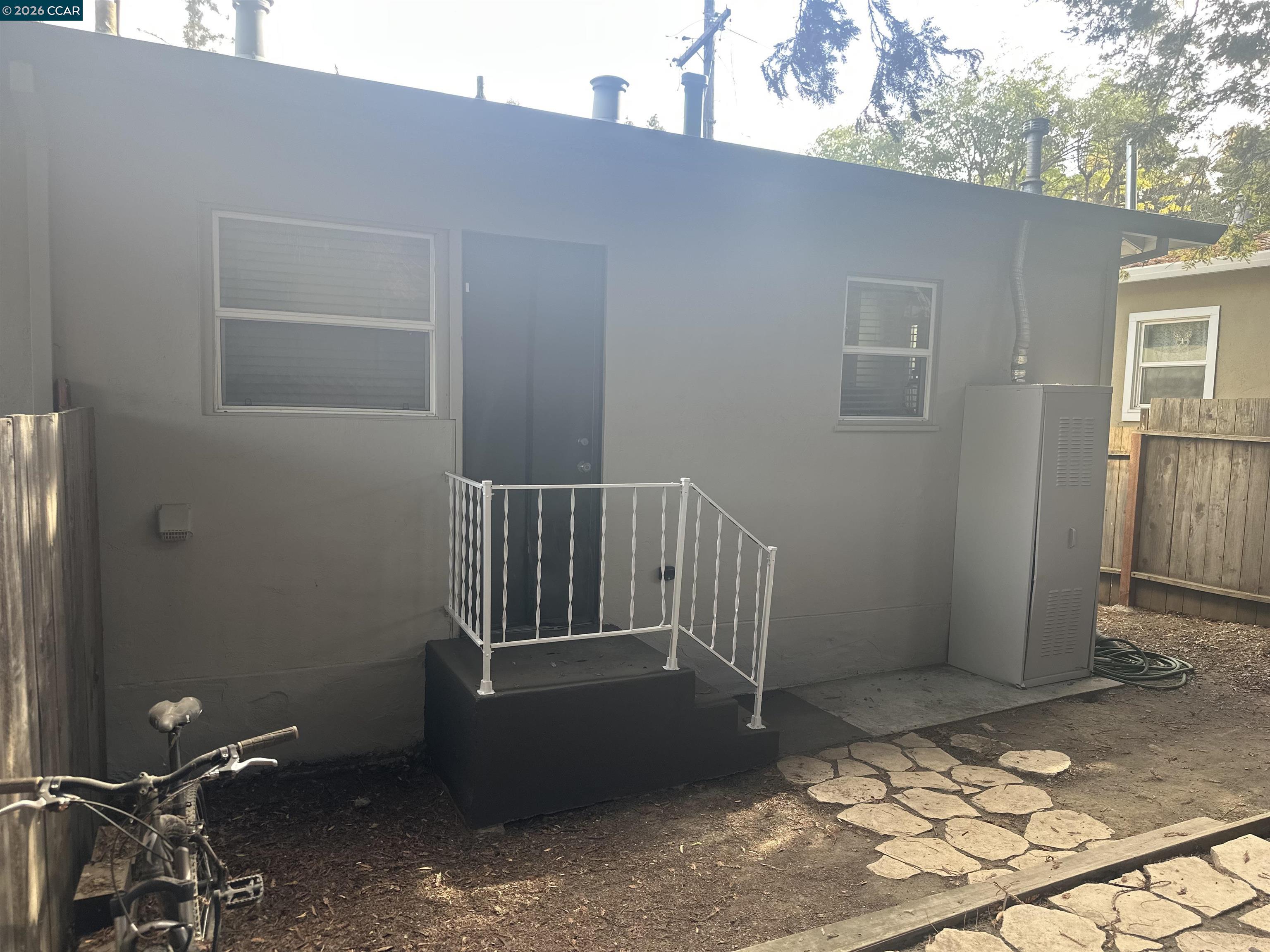 824-828 Richardson