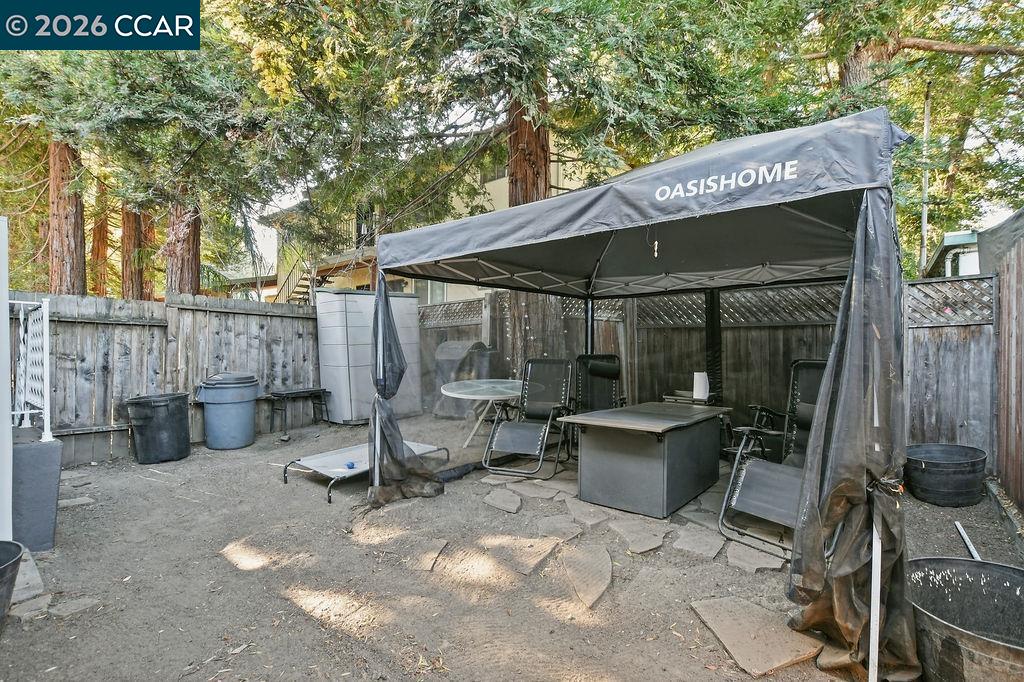 824- 828 Richardson Street # 828 Unit: 824-828