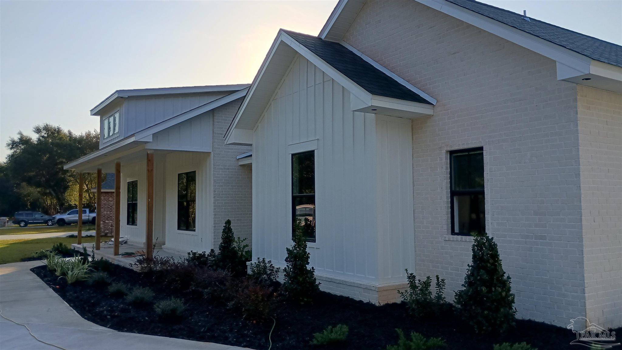 7375 Old Bay Pointe Rd