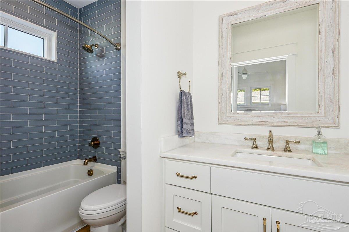 1102 E Strong St, Pensacola