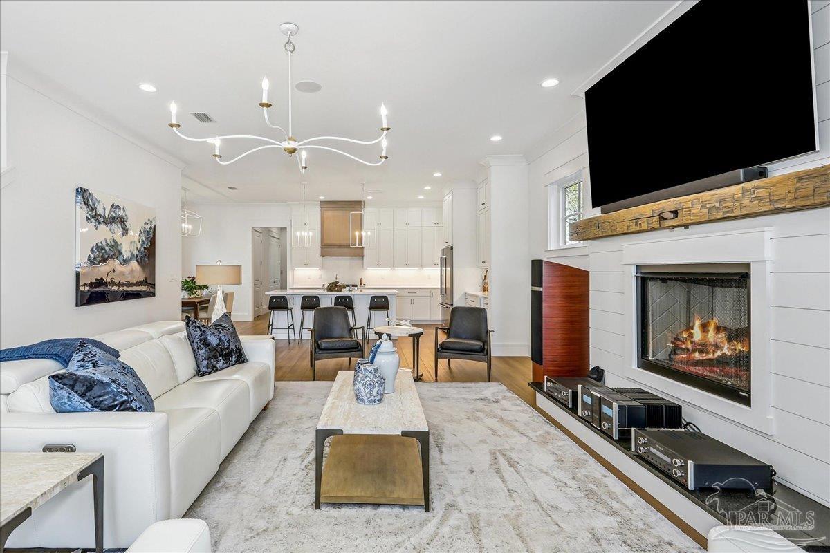 1102 E Strong St, Pensacola