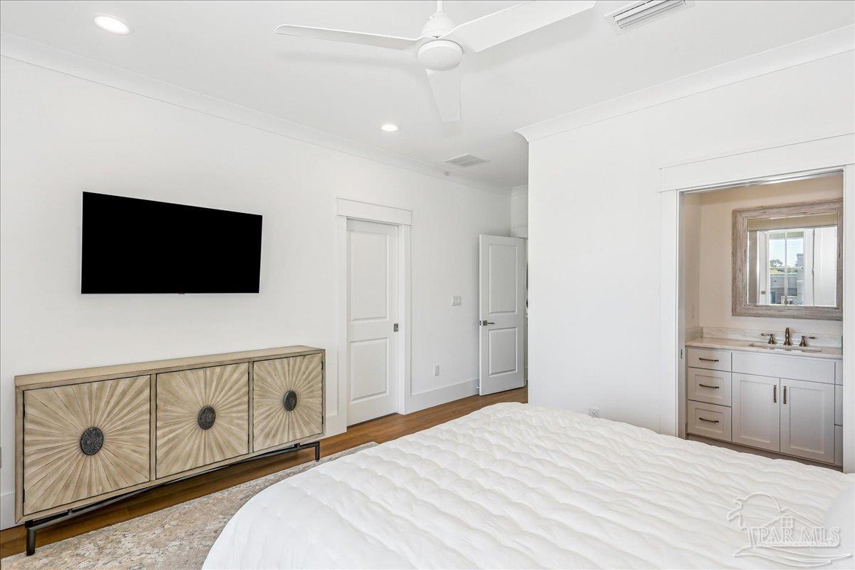 1102 E Strong St, Pensacola