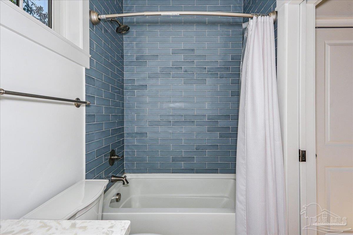 1102 E Strong St, Pensacola