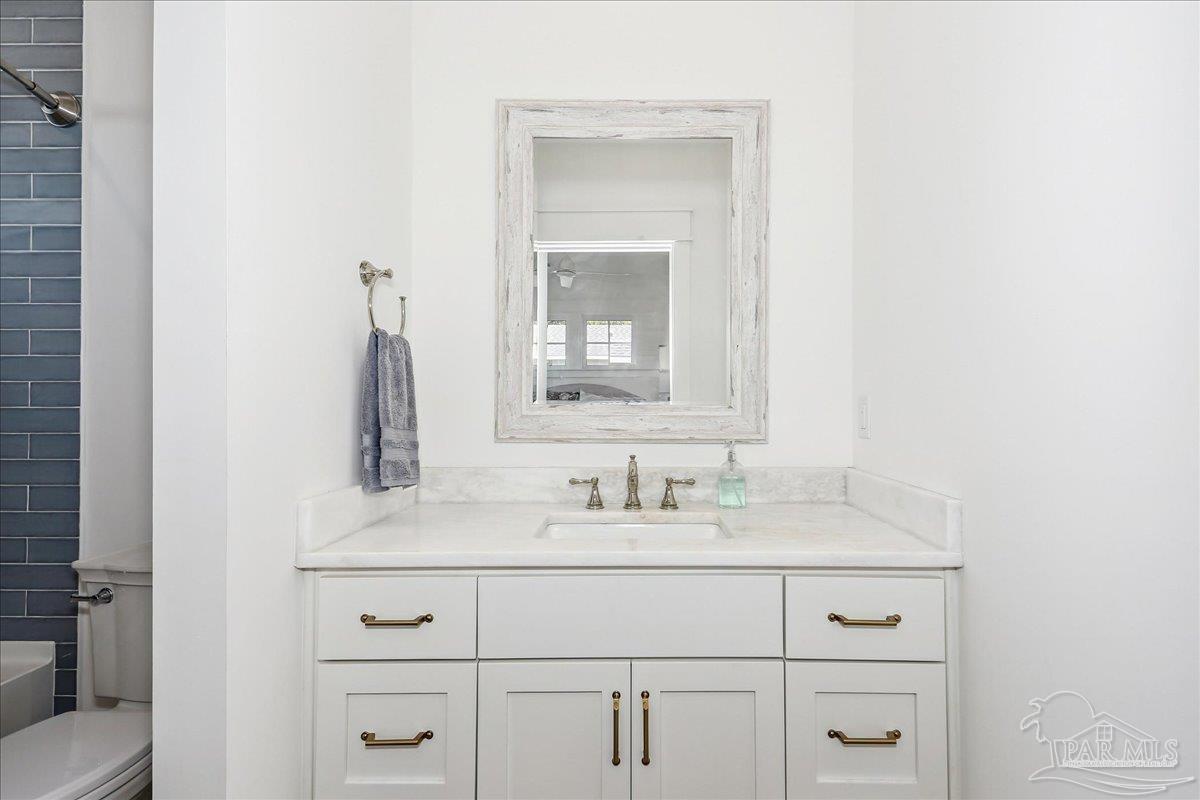 1102 E Strong St, Pensacola