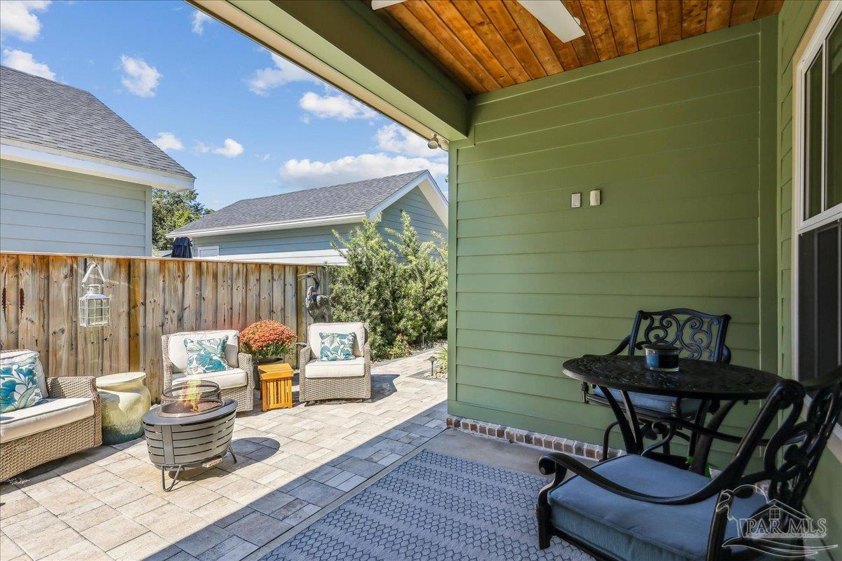 1102 E Strong St, Pensacola