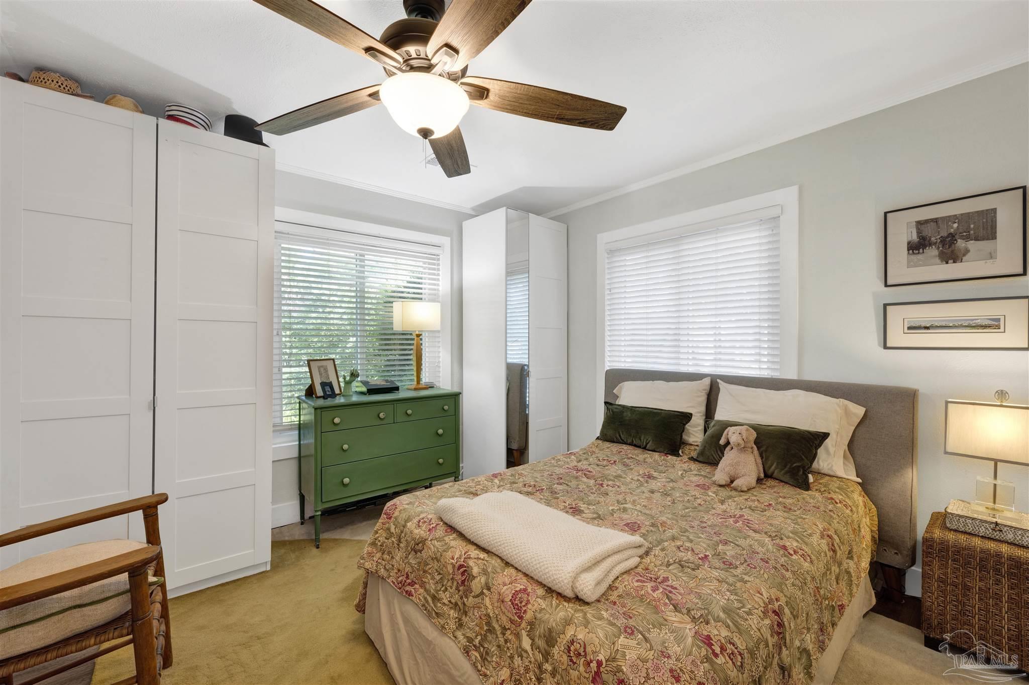 333 Edgewater Dr
