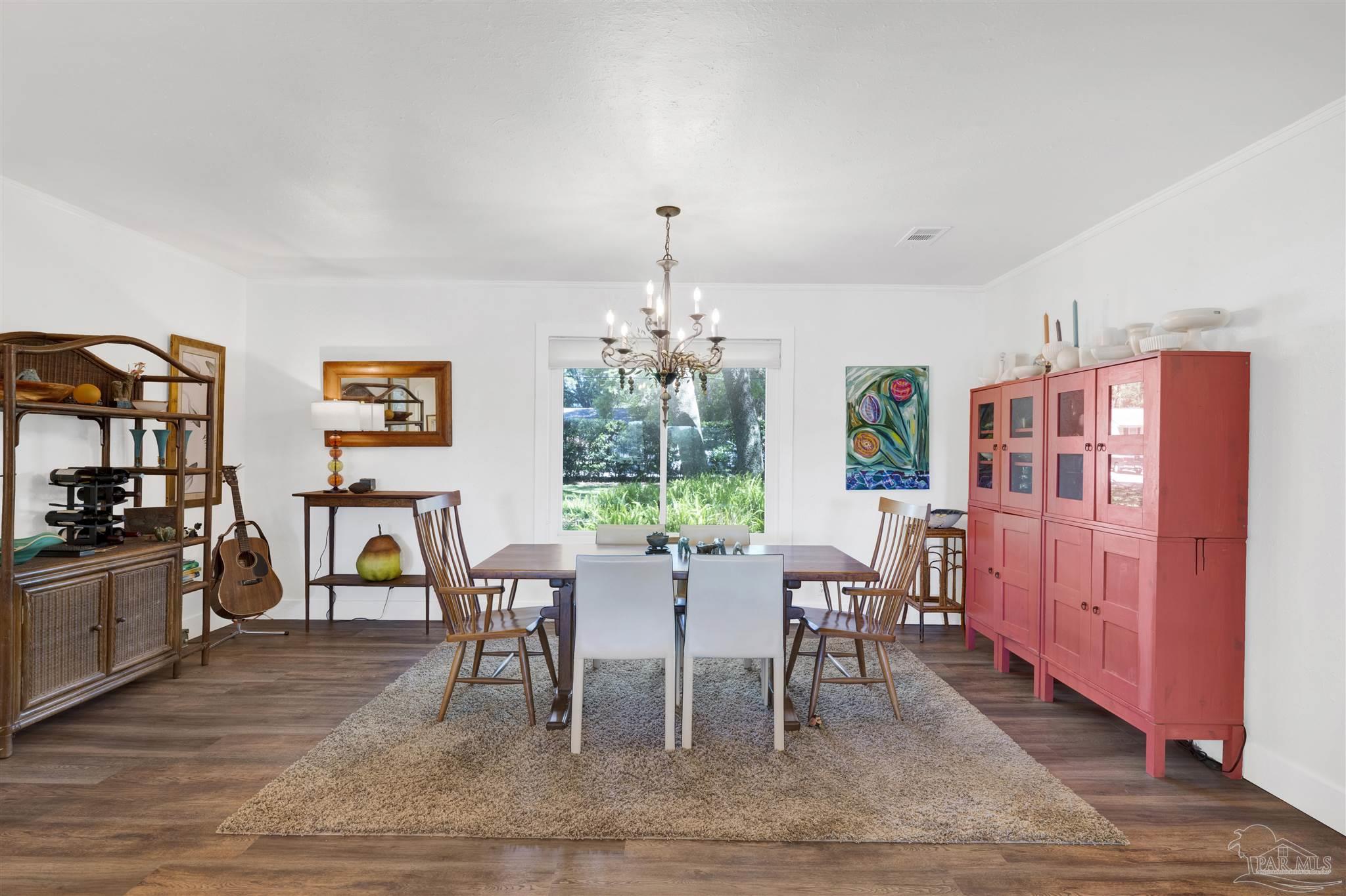 333 Edgewater Dr