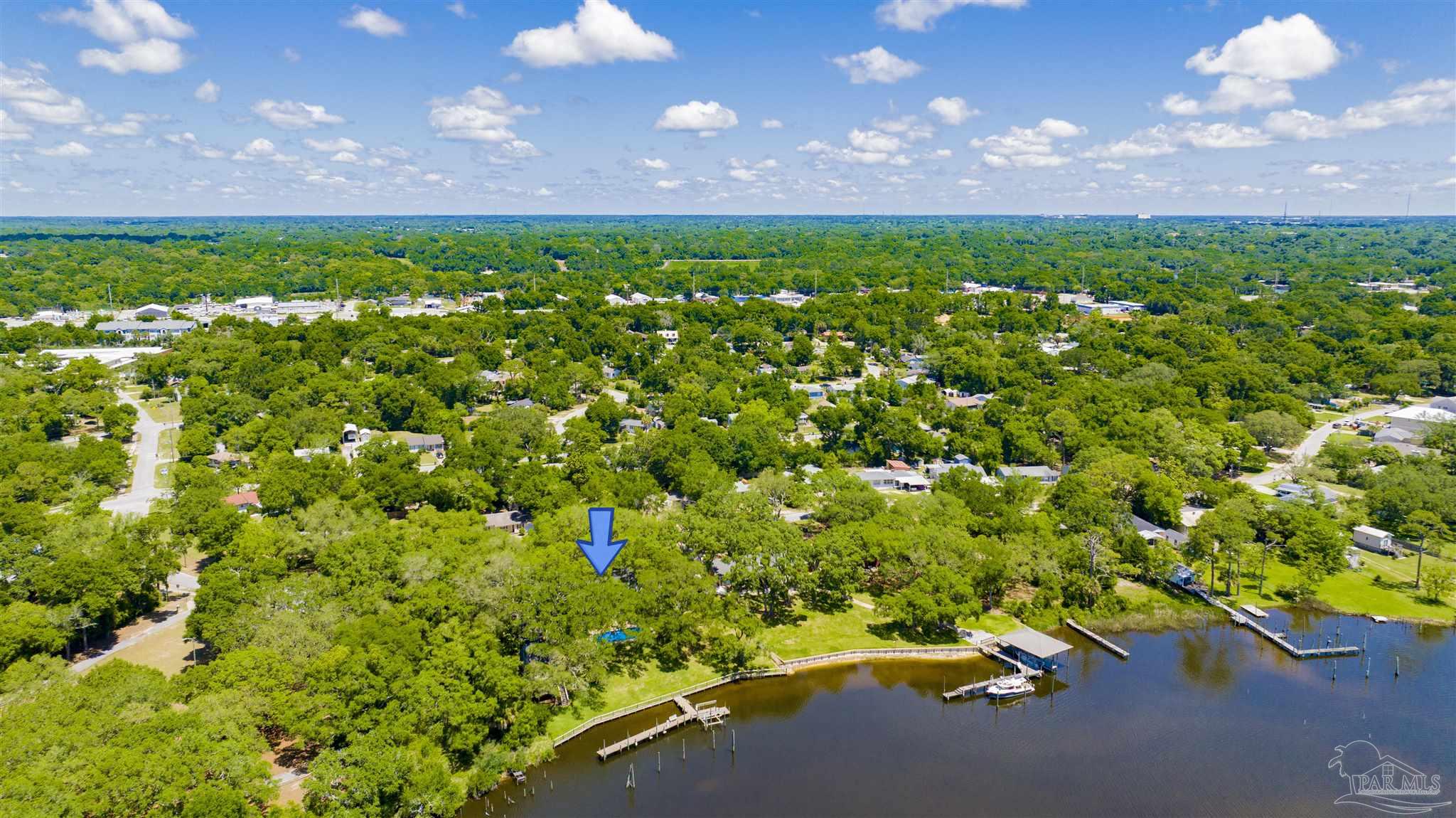 333 Edgewater Dr