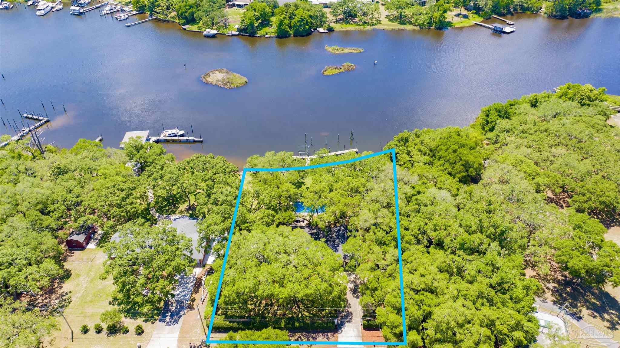 333 Edgewater Dr