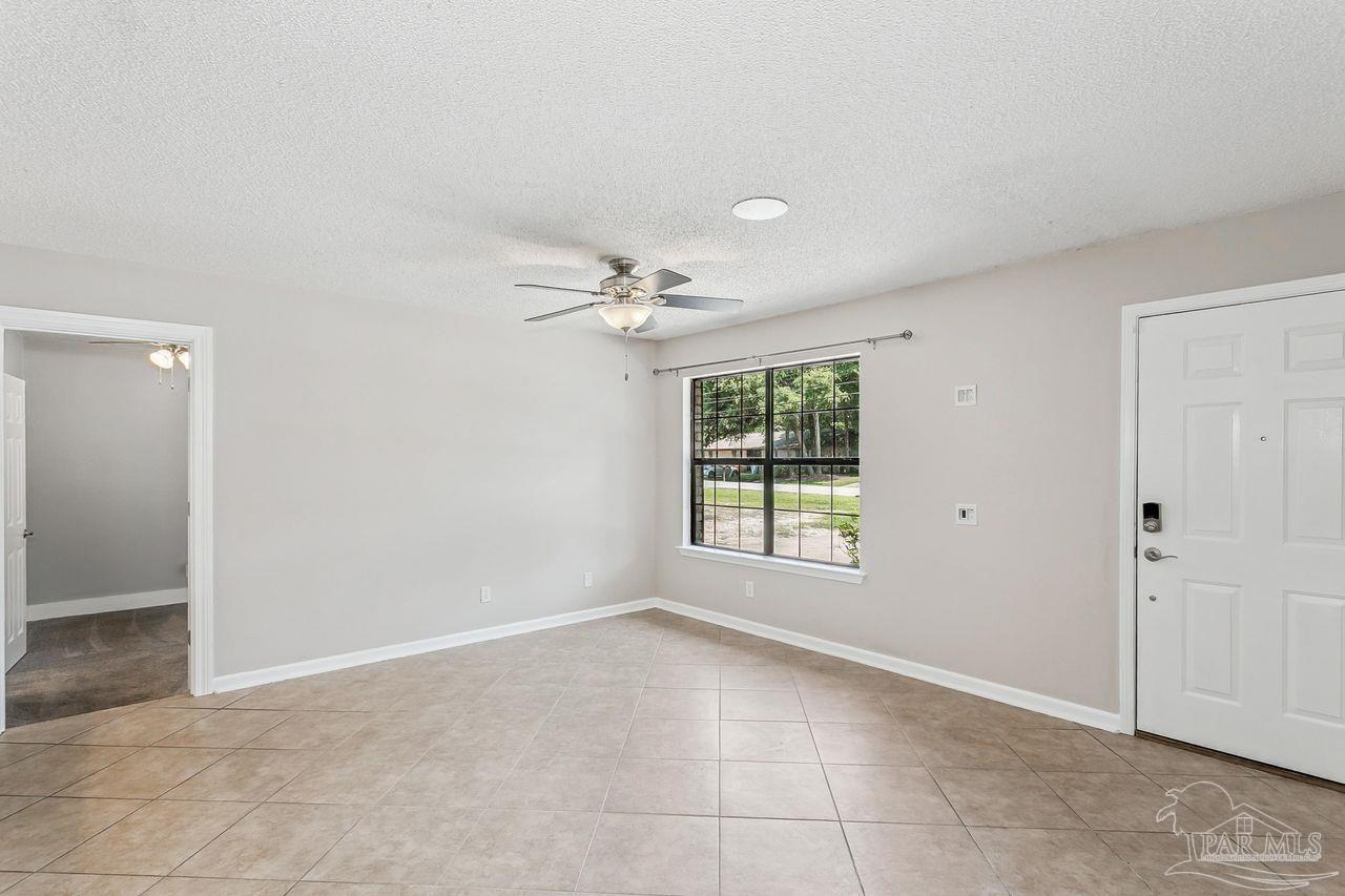 5389 Camille Gardens Cir