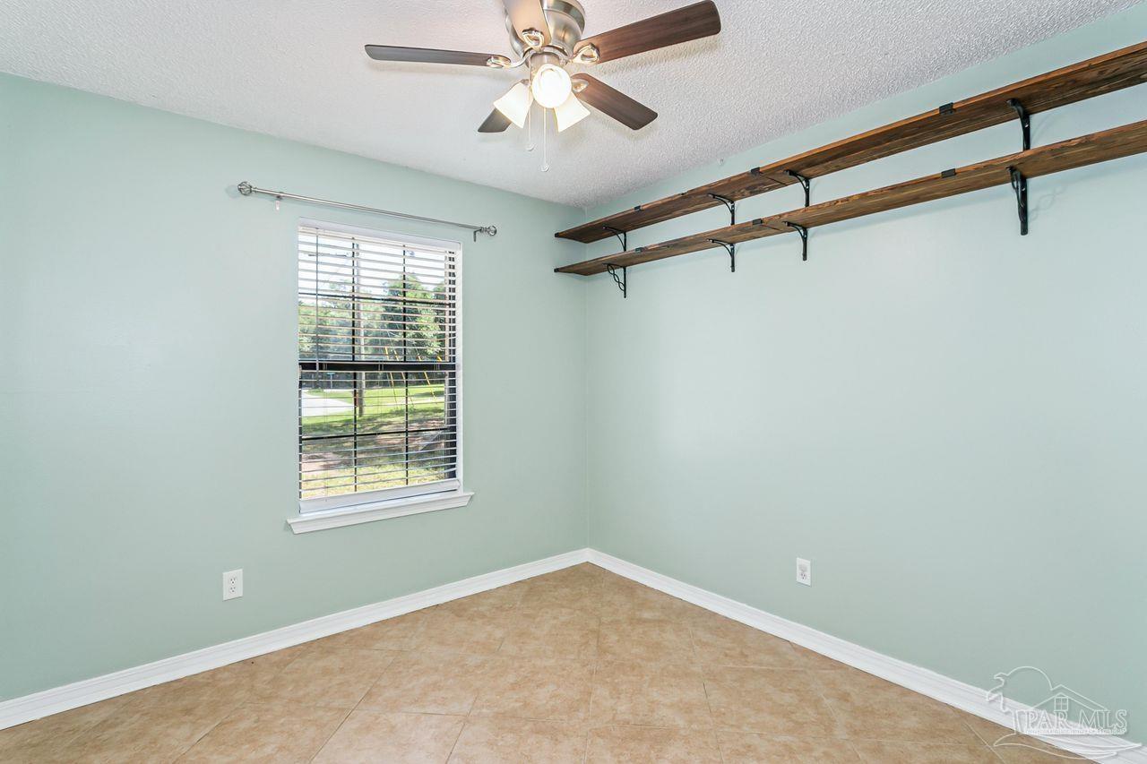 5389 Camille Gardens Cir