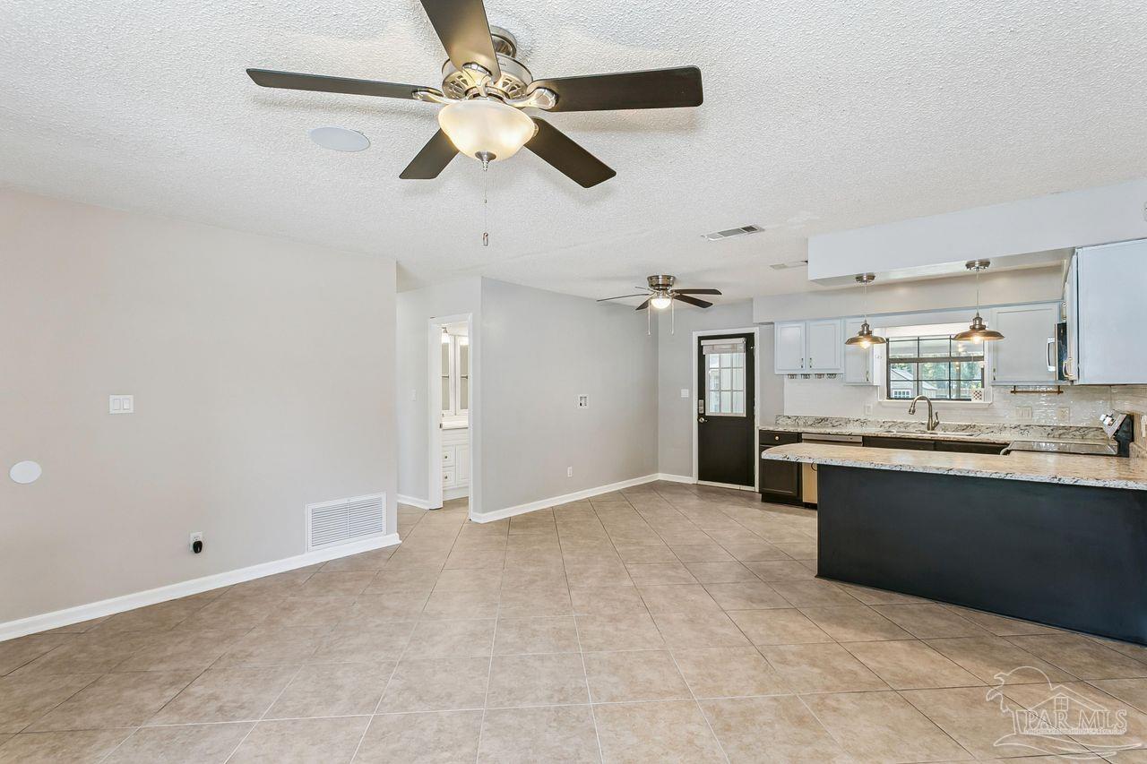 5389 Camille Gardens Cir