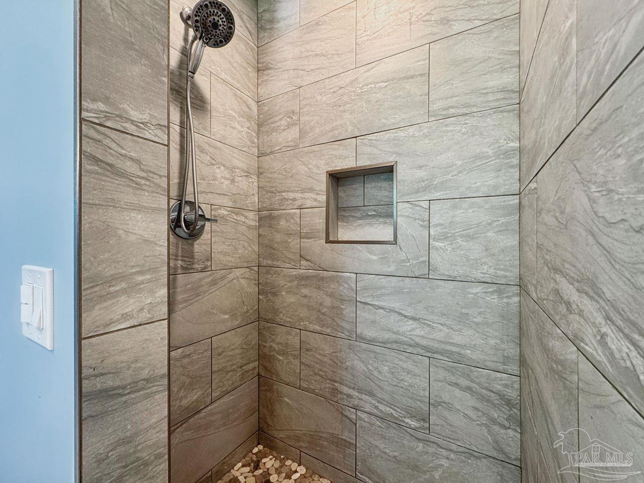 5389 Camille Gardens Cir