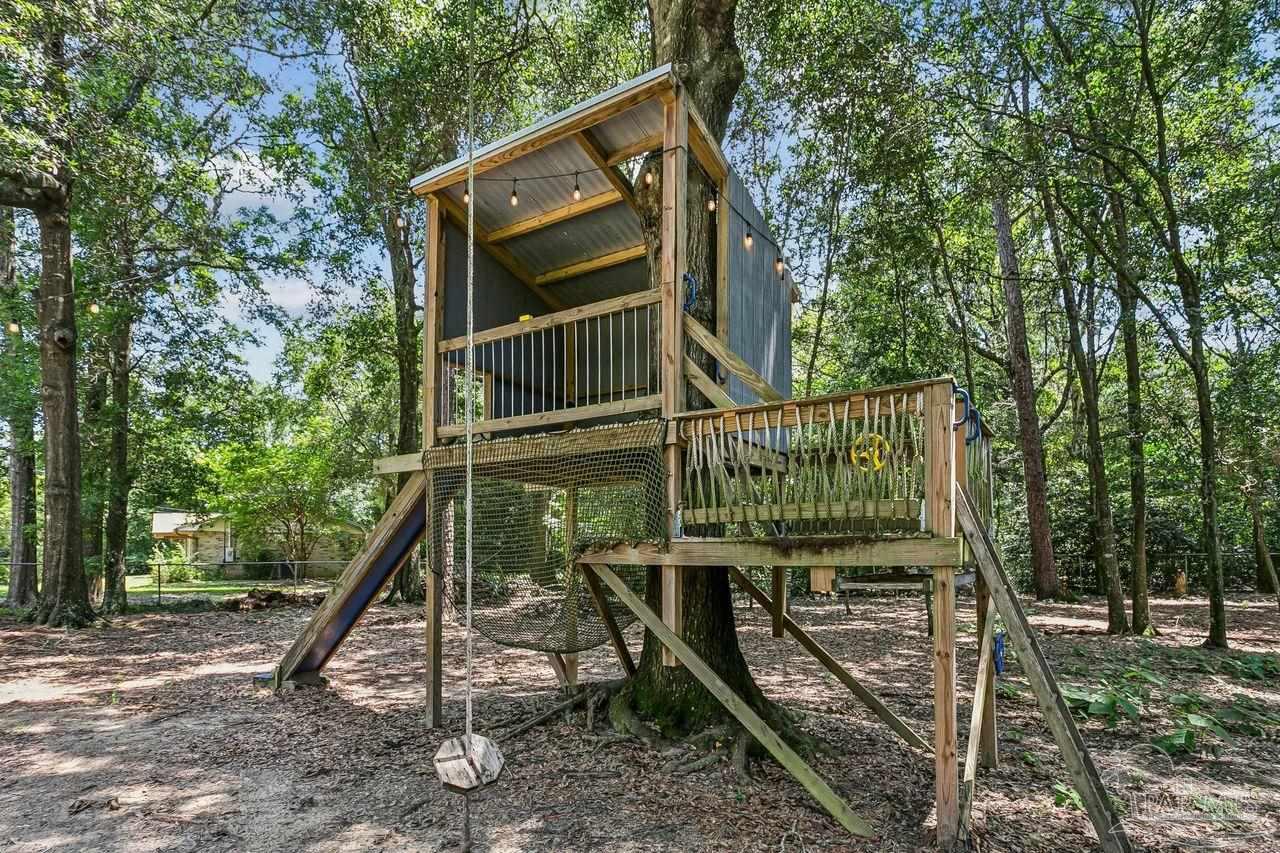 5389 Camille Gardens Cir