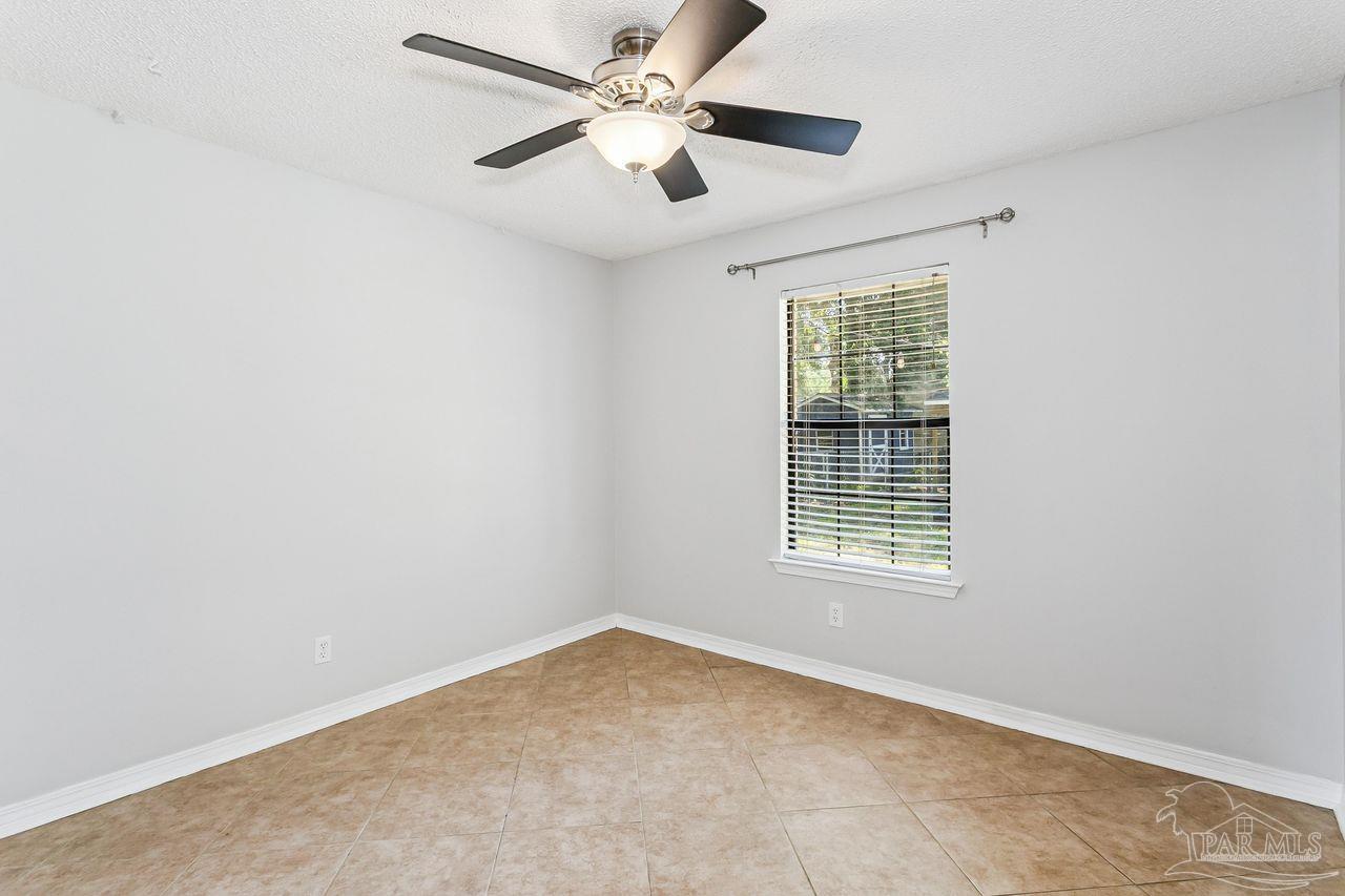 5389 Camille Gardens Cir