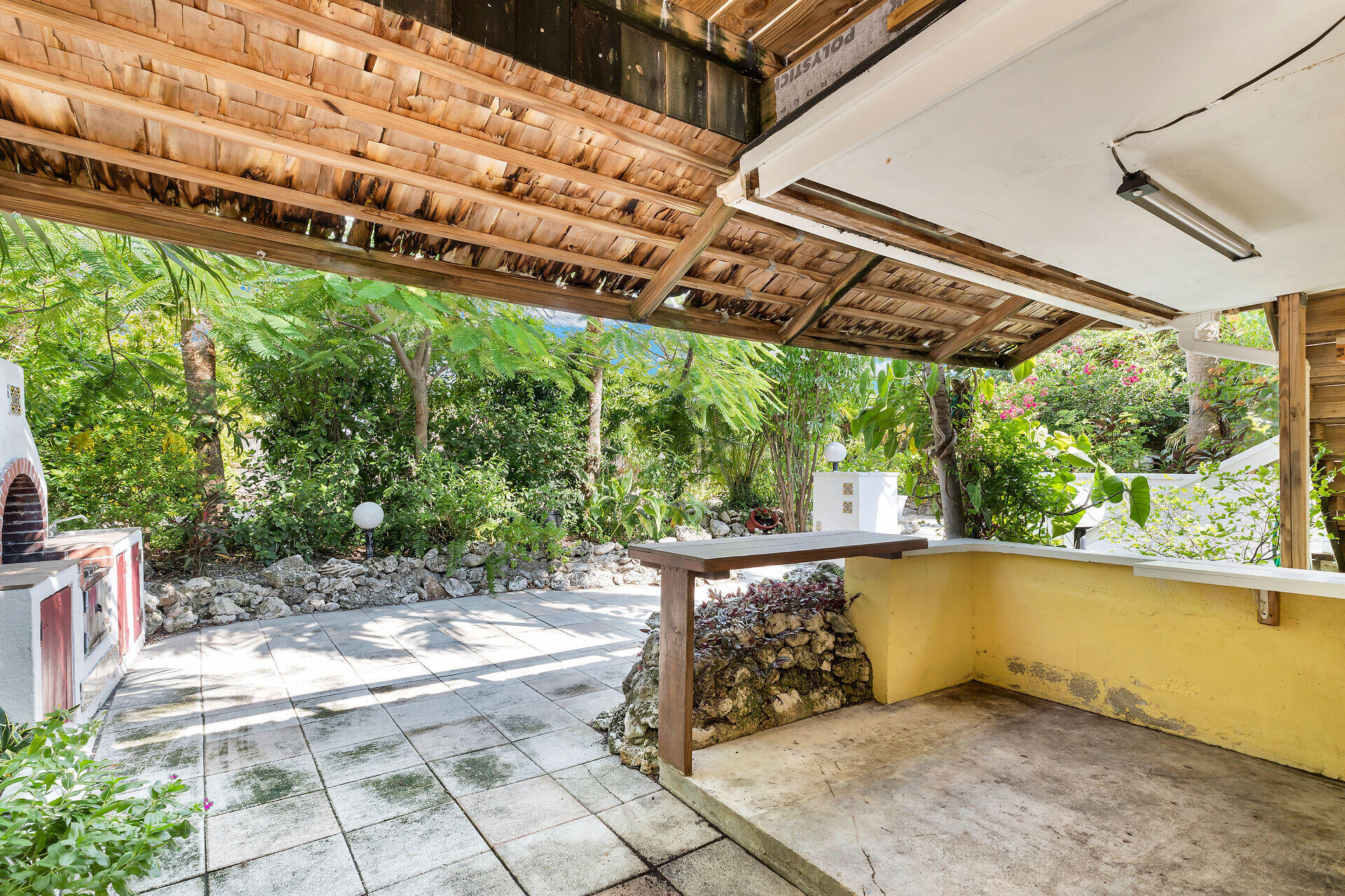1875 109Th Street Gulf Unit: B