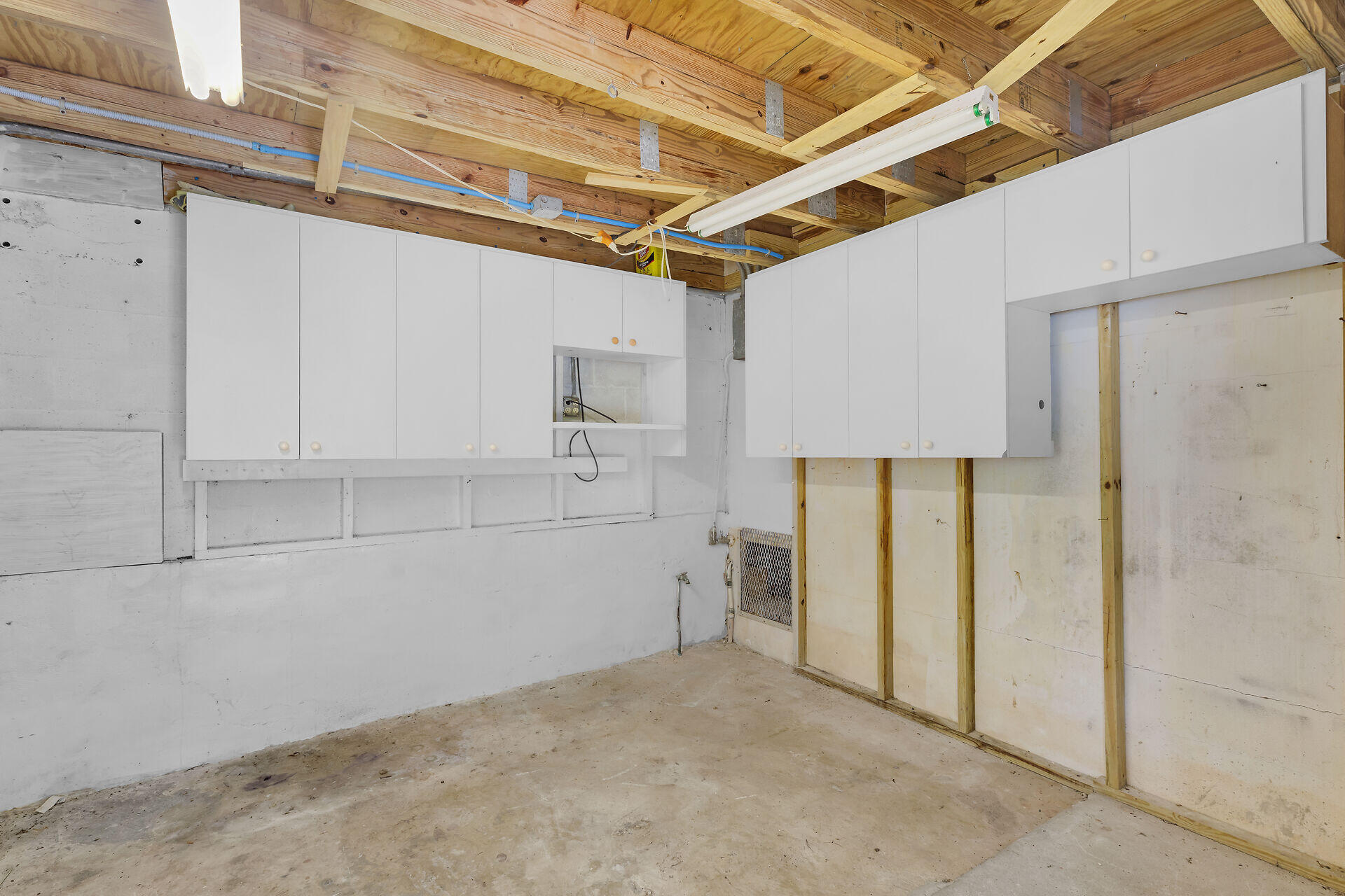 1875 109Th Street Gulf Unit: B