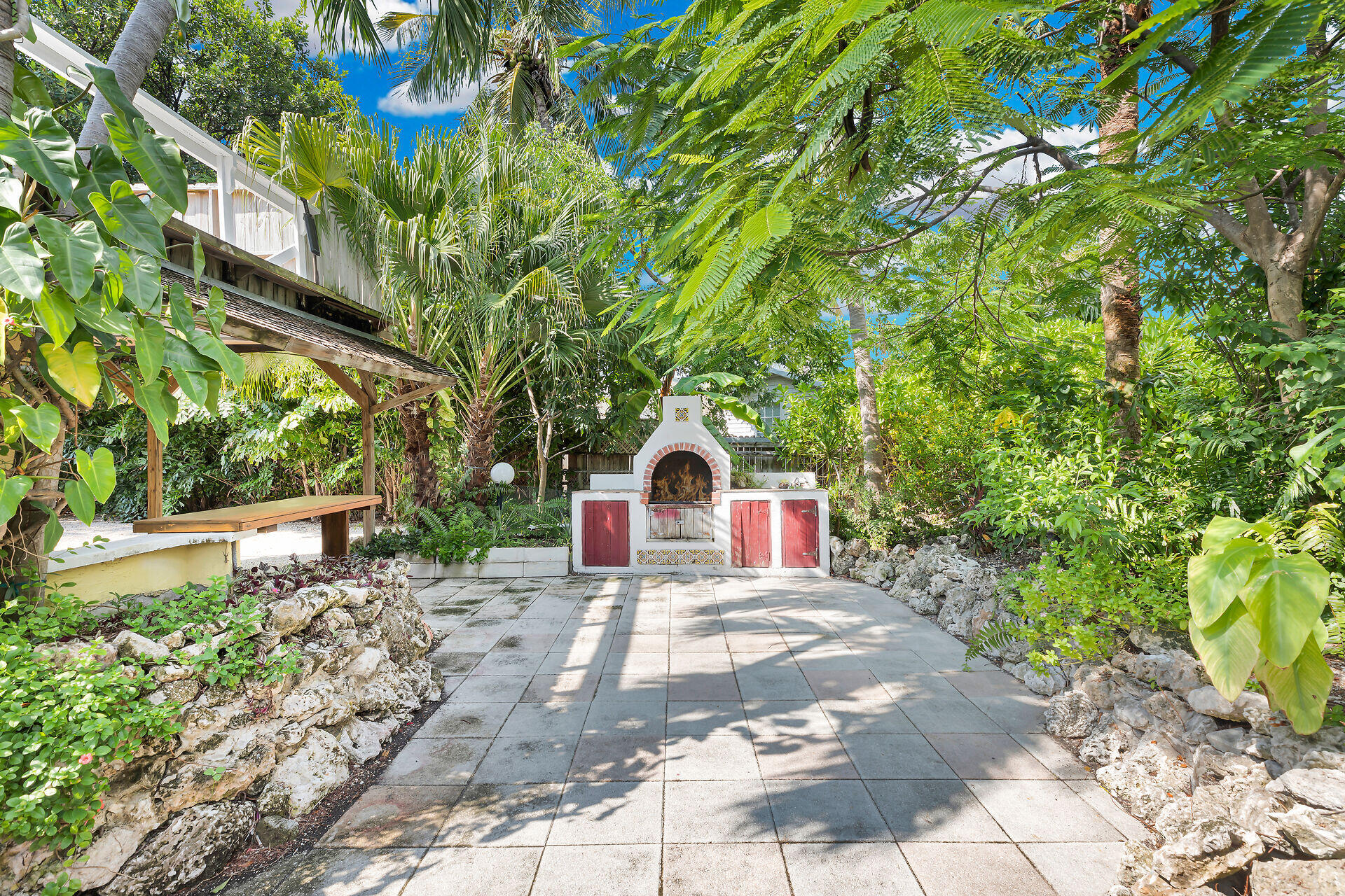 1875 109Th Street Gulf Unit: B