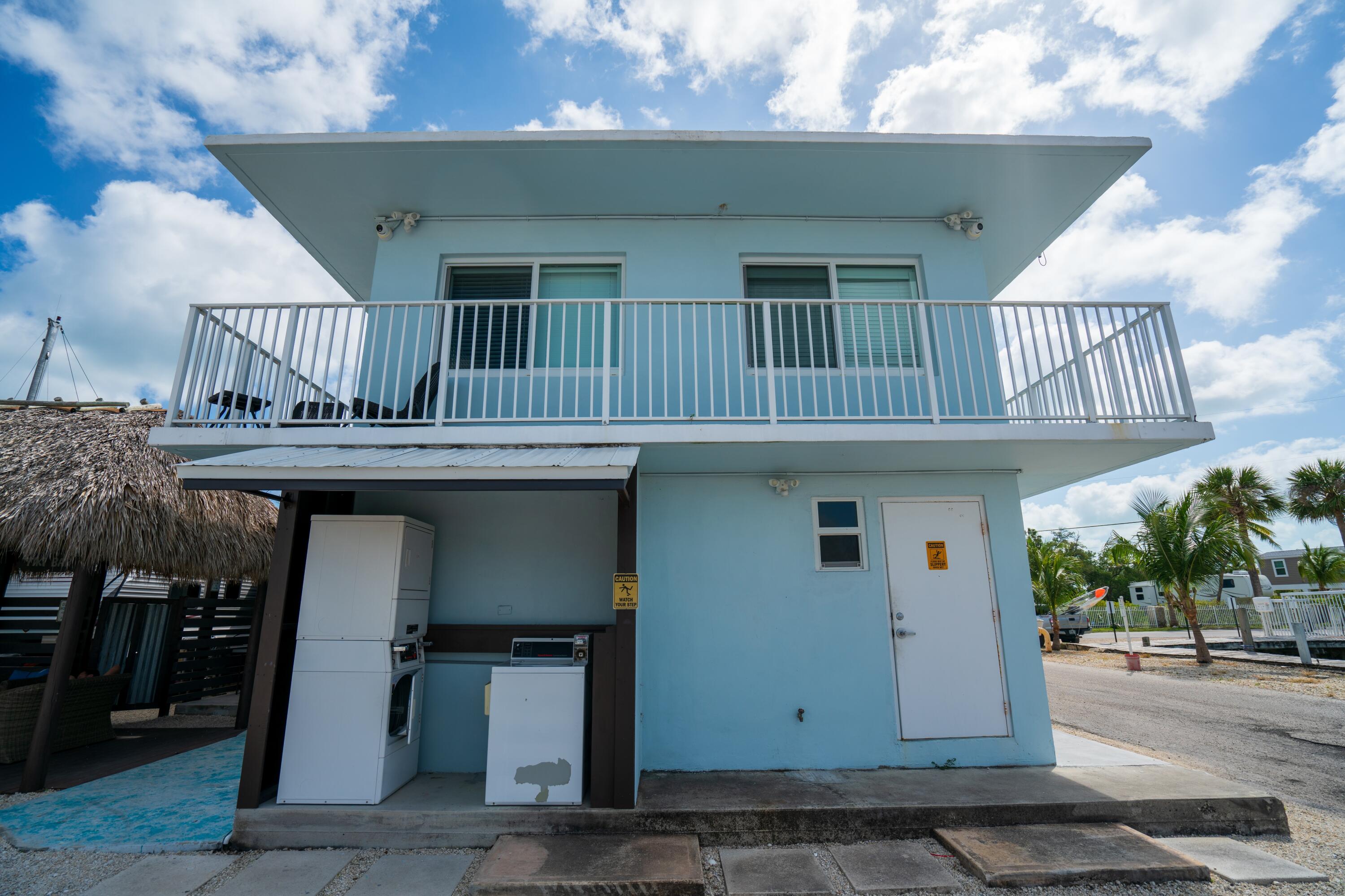 999 Morris Avenue Unit: 4-3