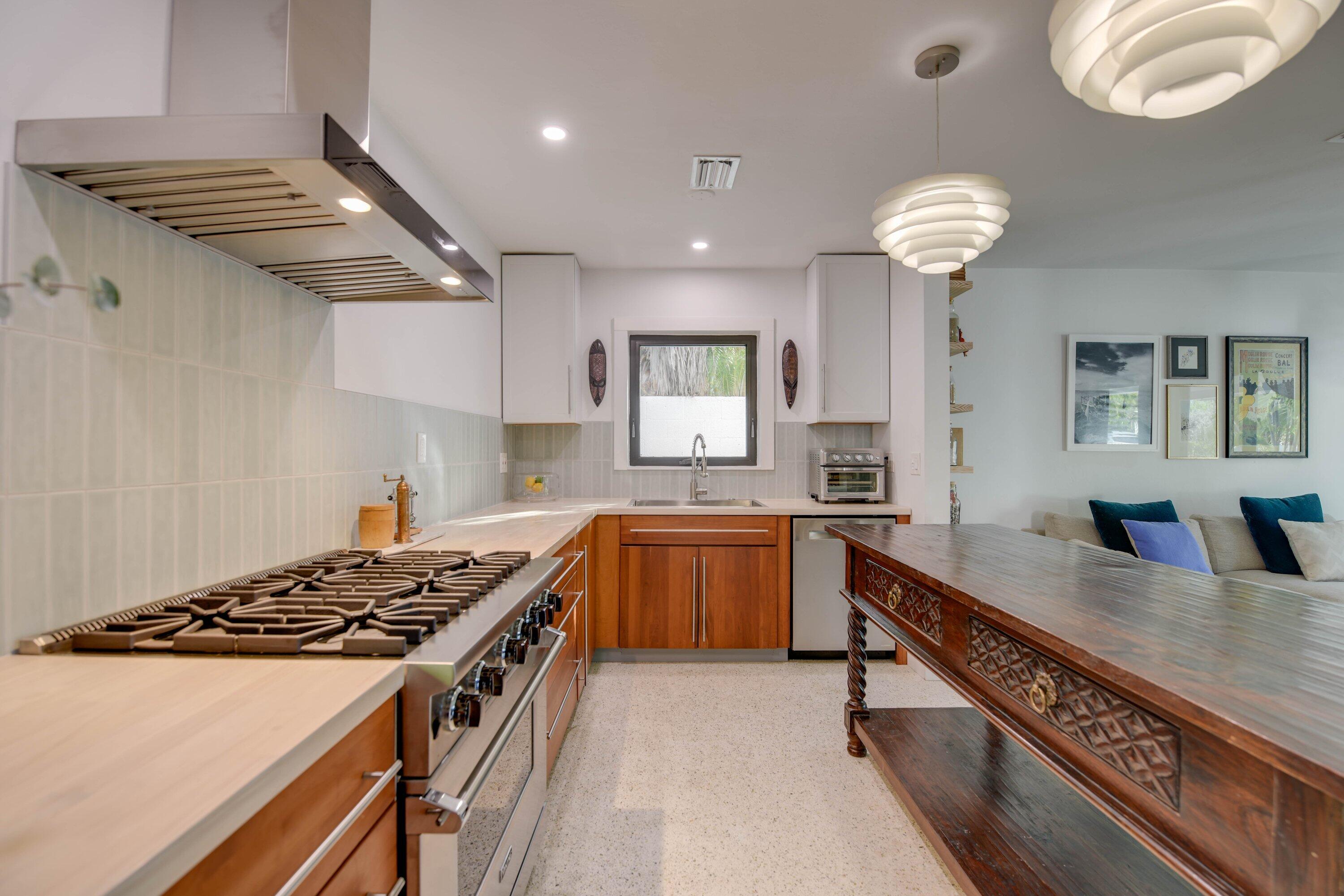 3412 Riviera Drive
