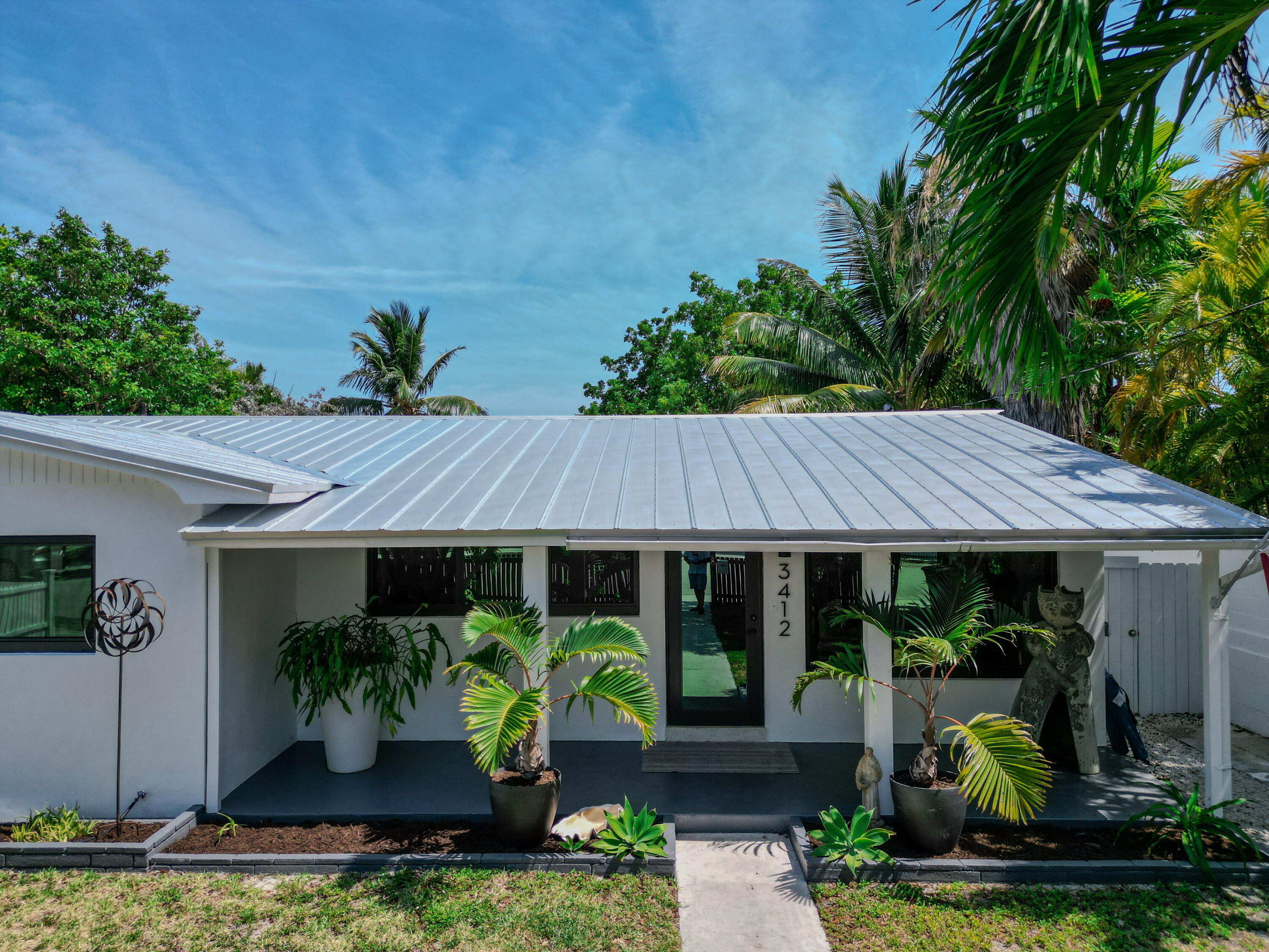 3412 Riviera Drive