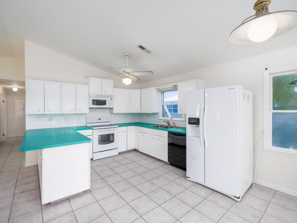 27394 Saint Lucie Lane