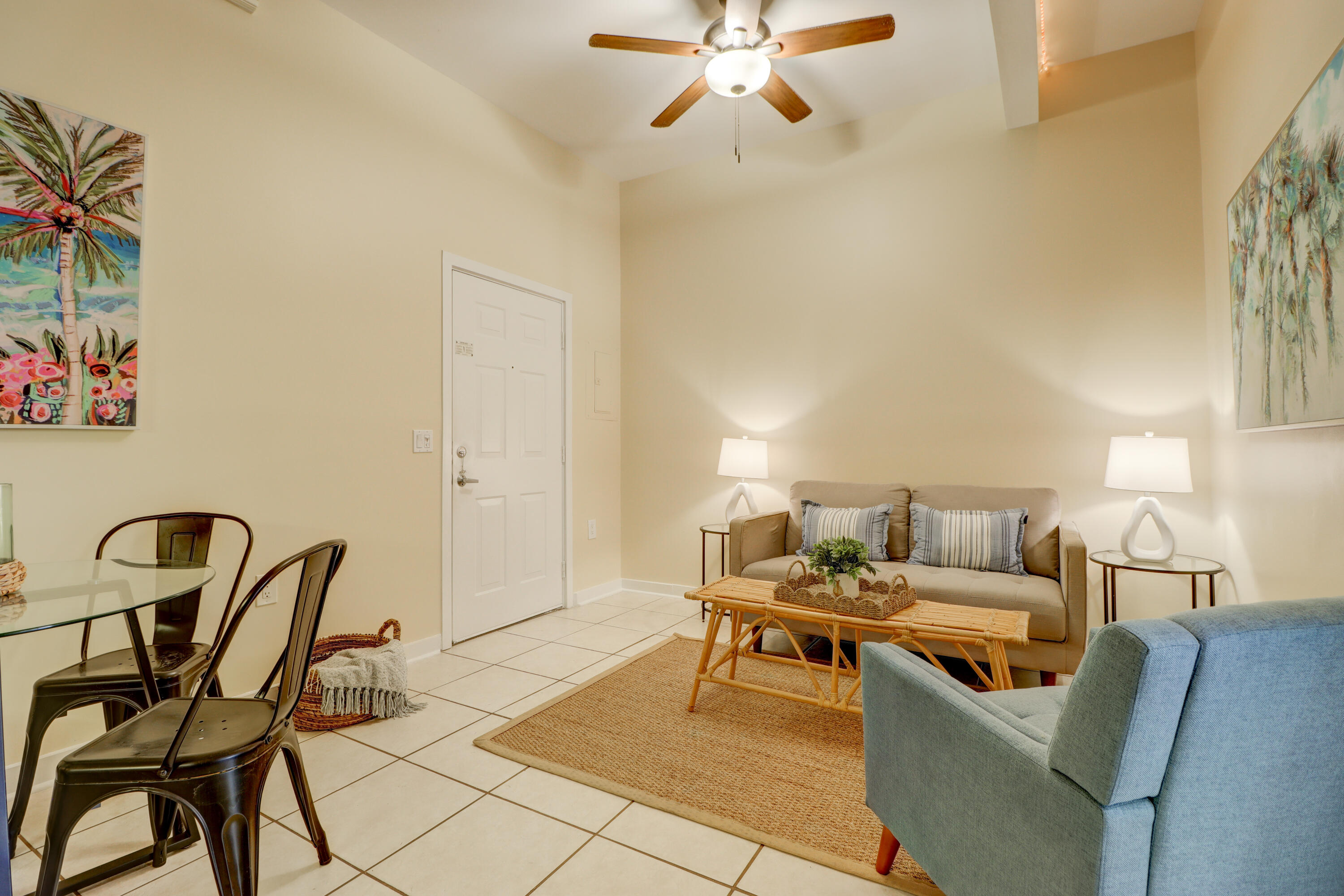 416 Petronia Street Unit: 4