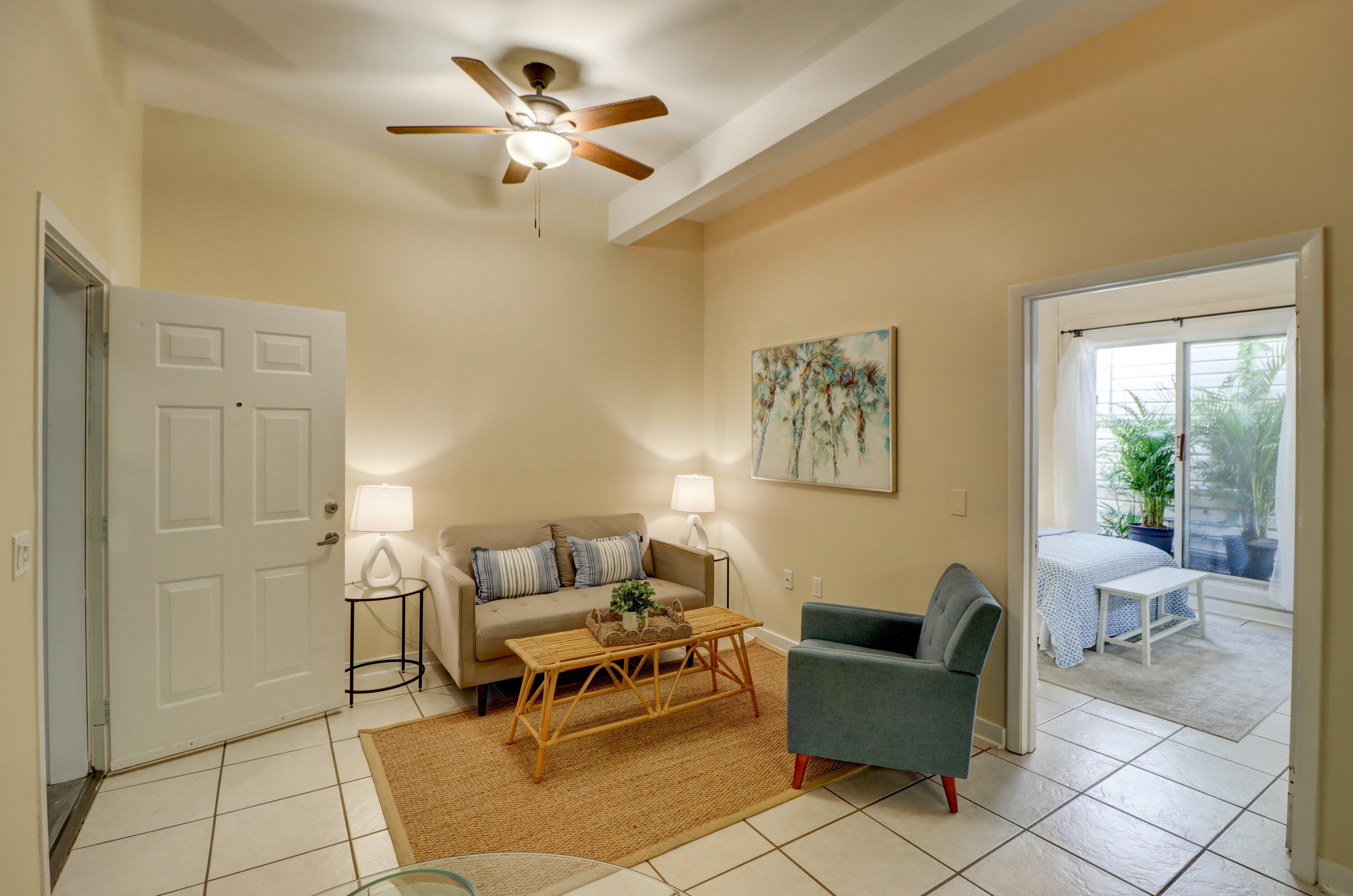 416 Petronia Street Unit: 4