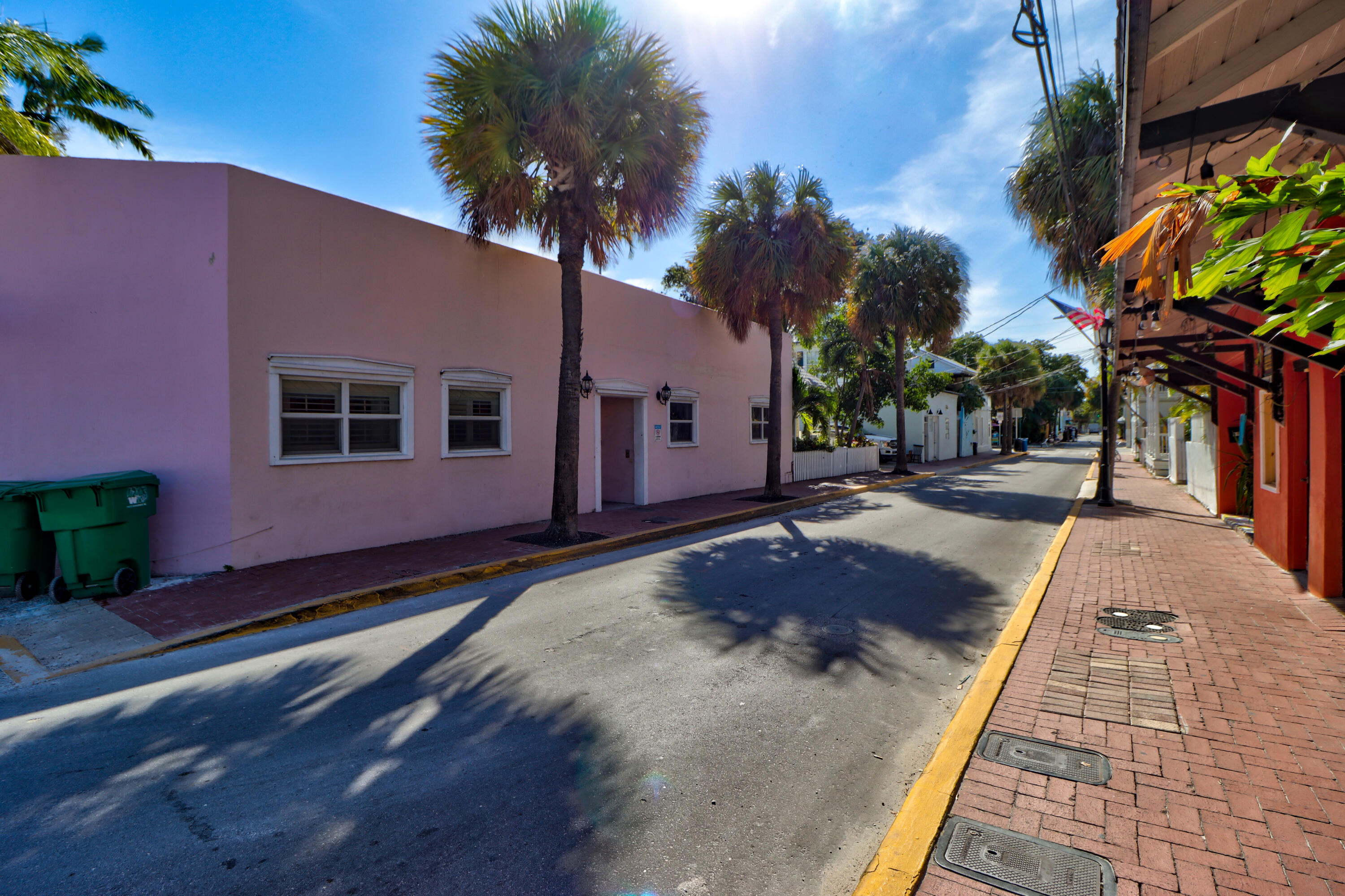 416 Petronia Street Unit: 4